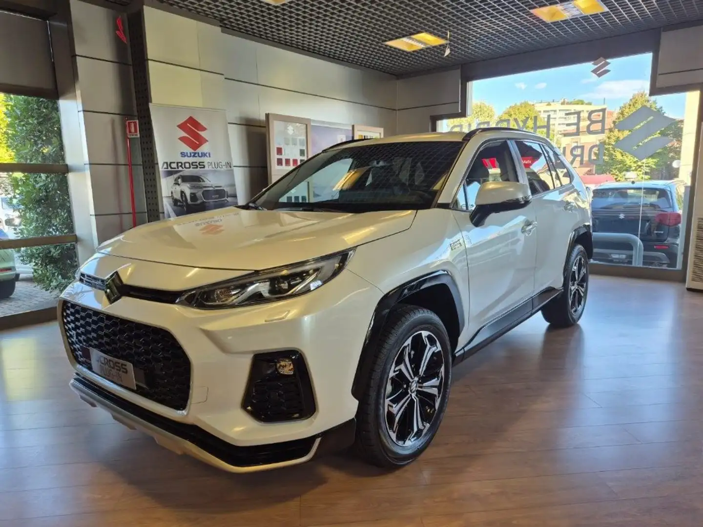 Suzuki Across Across 2.5 phev Top 4wd e-cvt Weiß - 1