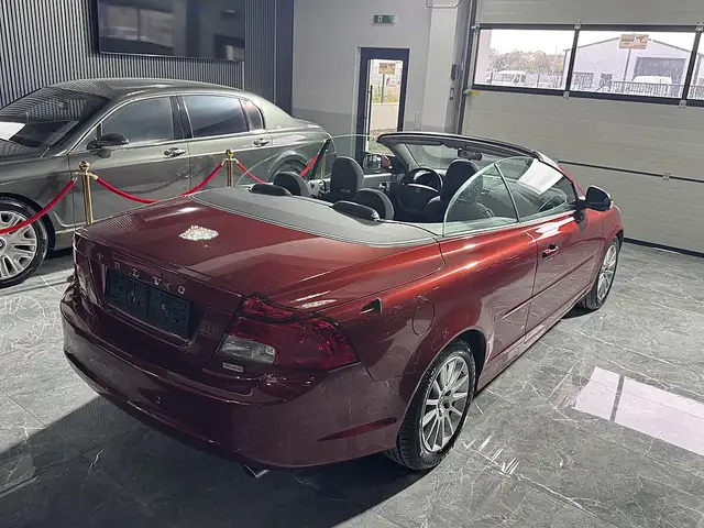 Volvo C70 view 13