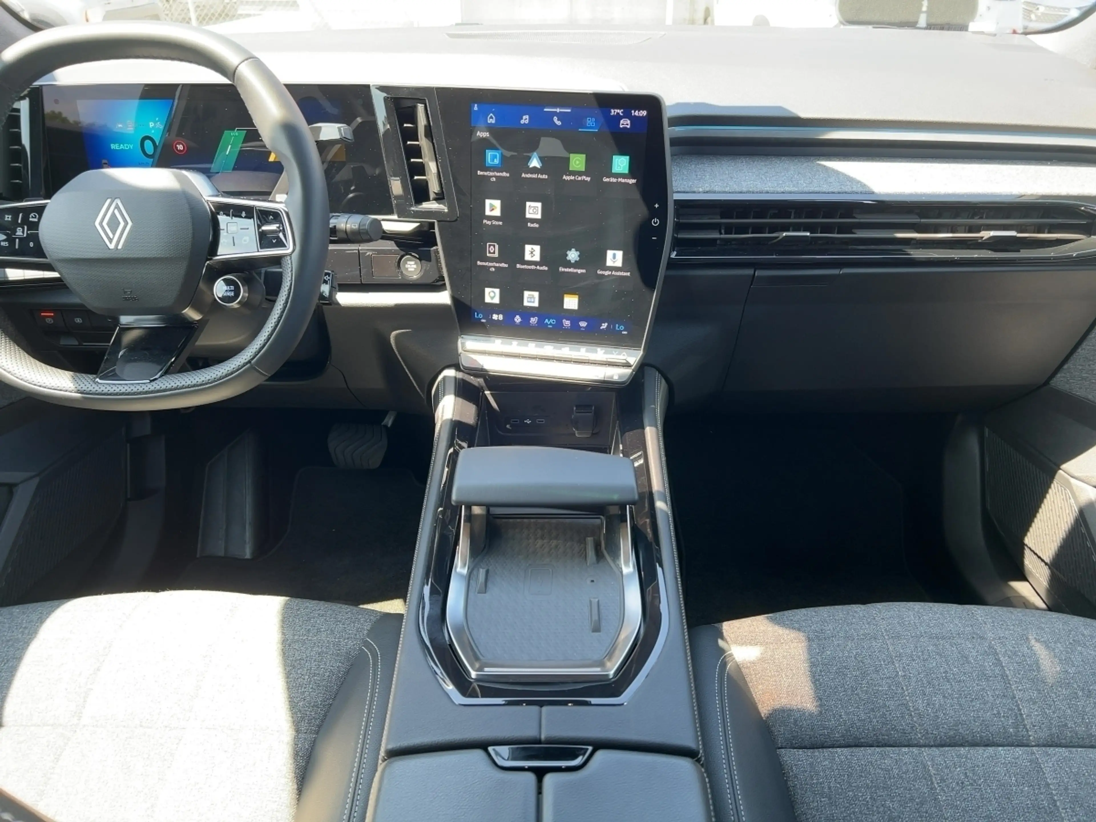 Renault Espace TECHNO E-TECH FULL HYBRID 200 8 FACH BEREIFT — photo 12