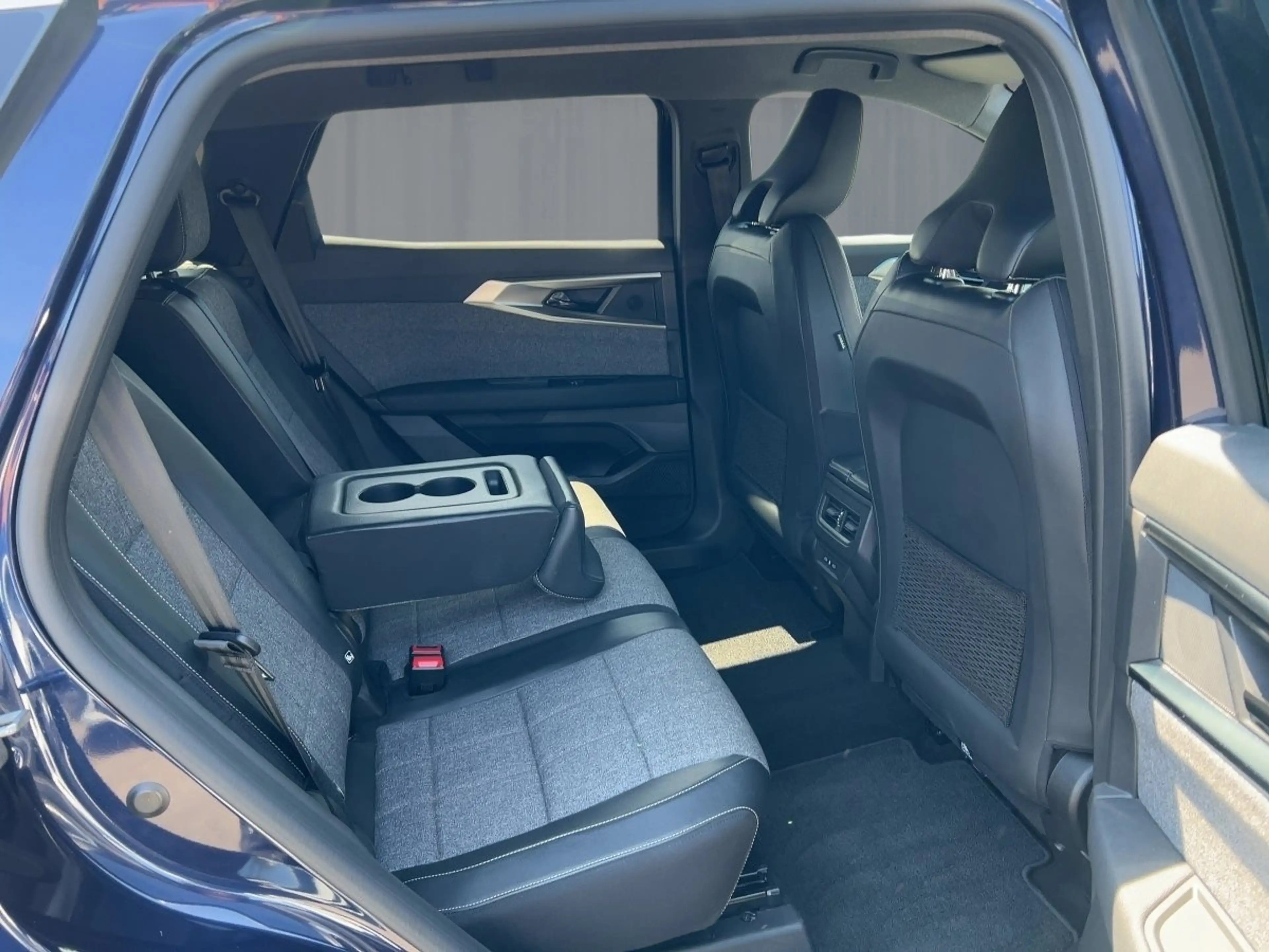 Renault Espace TECHNO E-TECH FULL HYBRID 200 8 FACH BEREIFT — photo 9