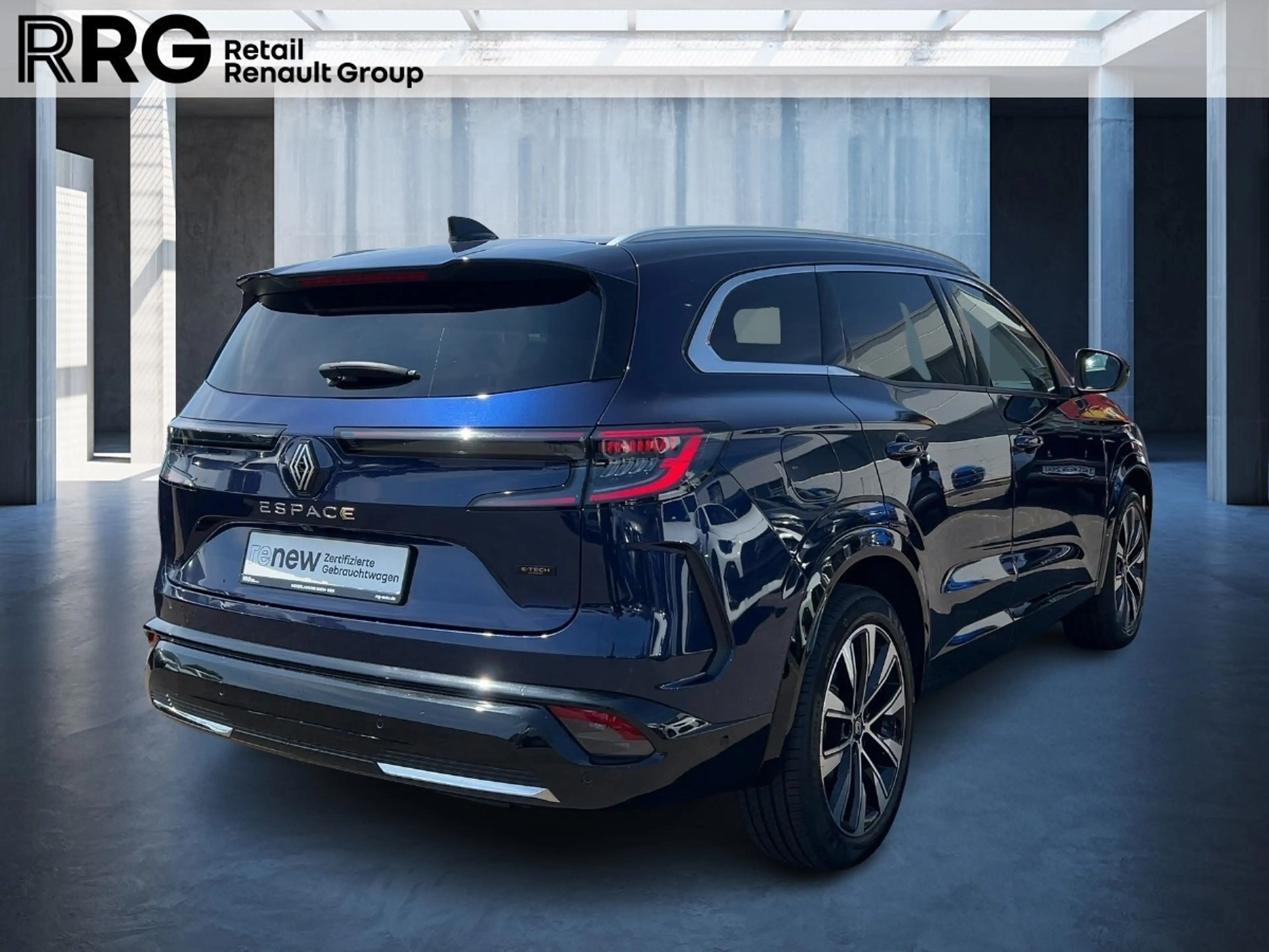 Renault Espace TECHNO E-TECH FULL HYBRID 200 8 FACH BEREIFT — photo 5