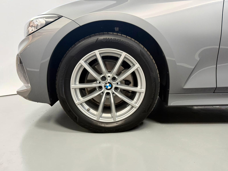 BMW 320 d xDrive T Shadow-Line WIDE*LED*CARPLAY*MEGA — photo 4