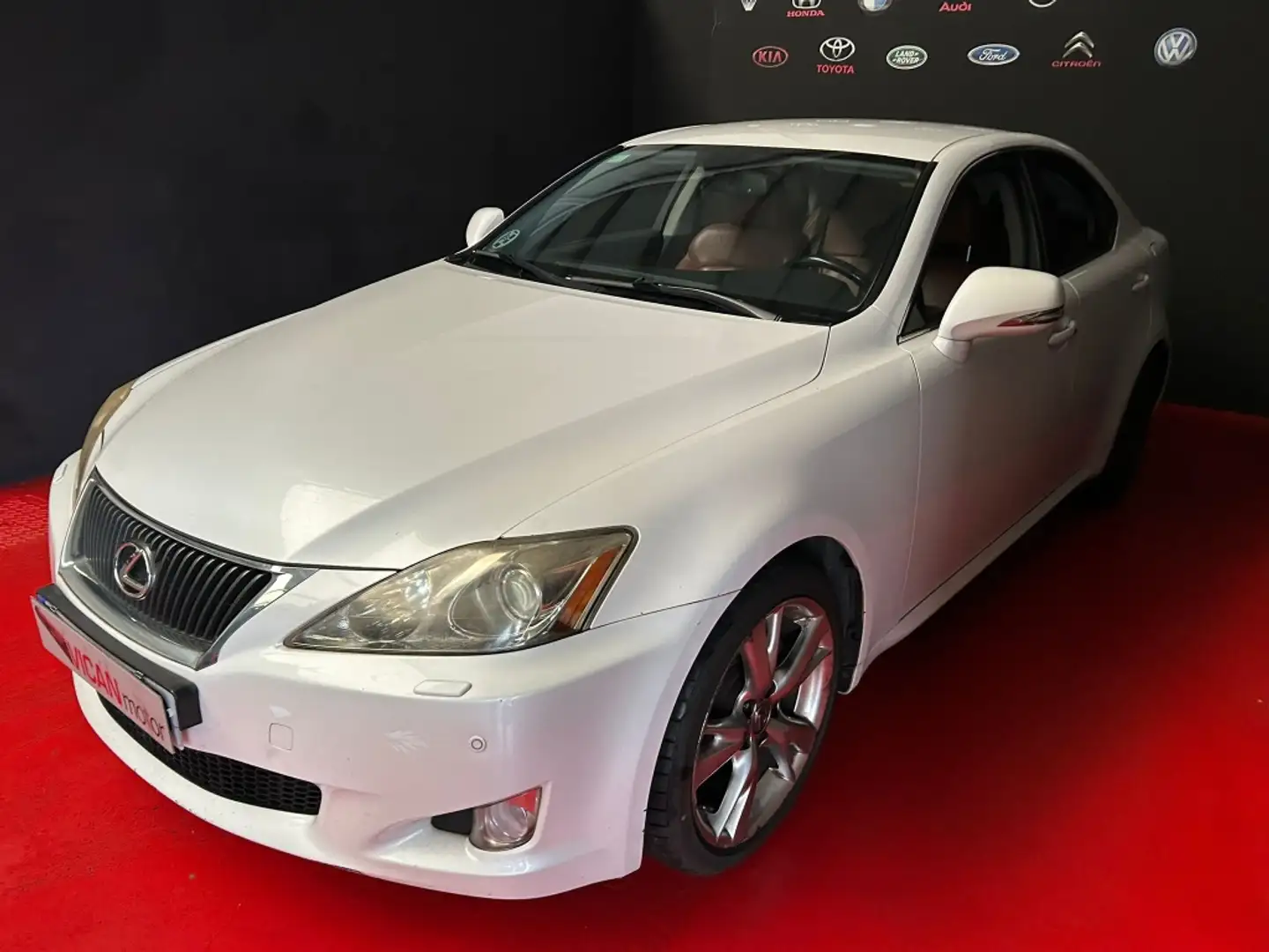 Lexus IS 220d Sport Blanc - 2