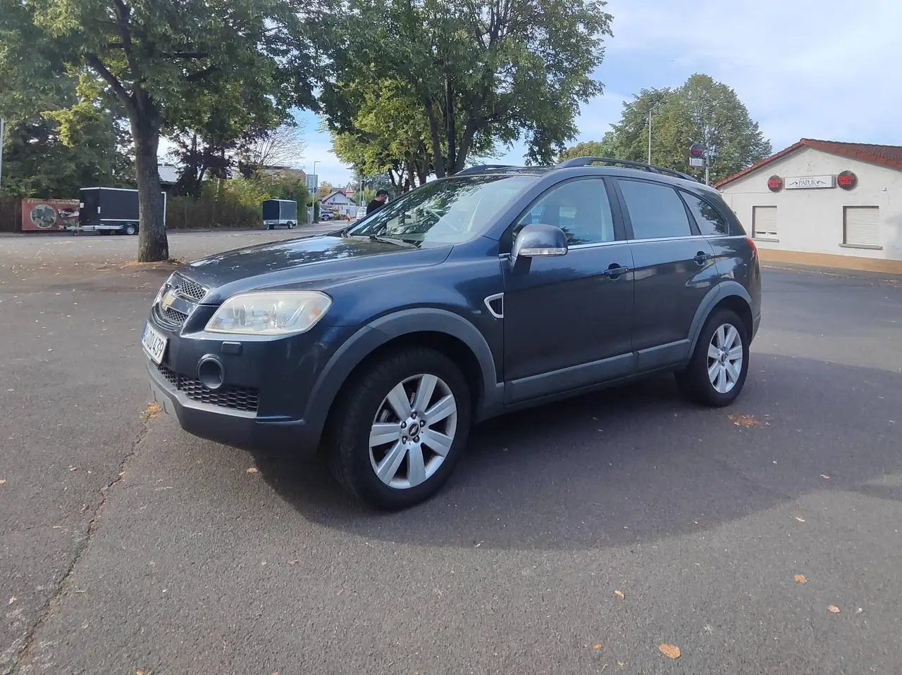 Chevrolet Captiva 2.0 LS 2WD Automatik — photo 1 of 15