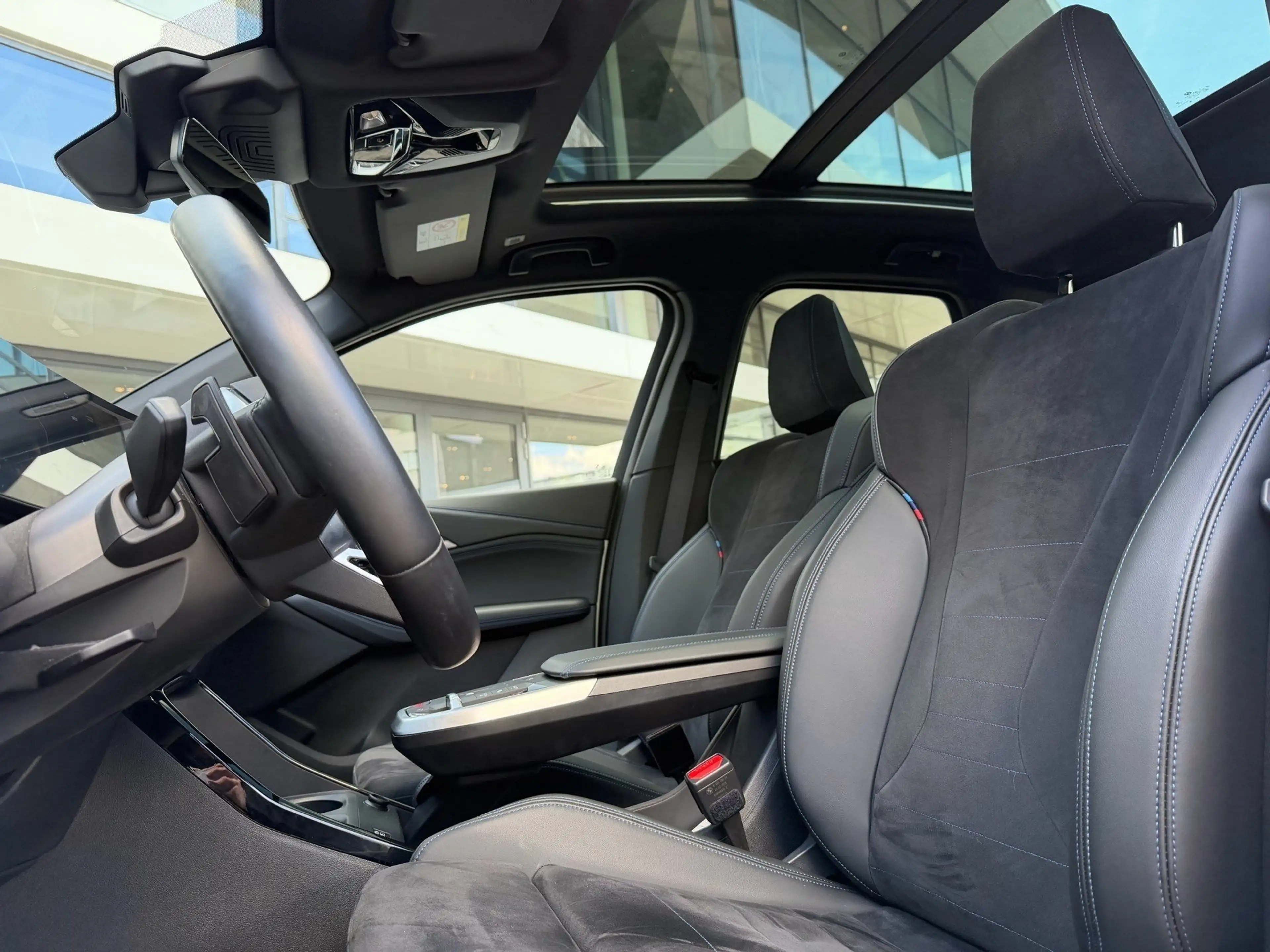 BMW 220 i Active Tourer M Sport DA Prof PA+ Pano HuD H/K — photo 8