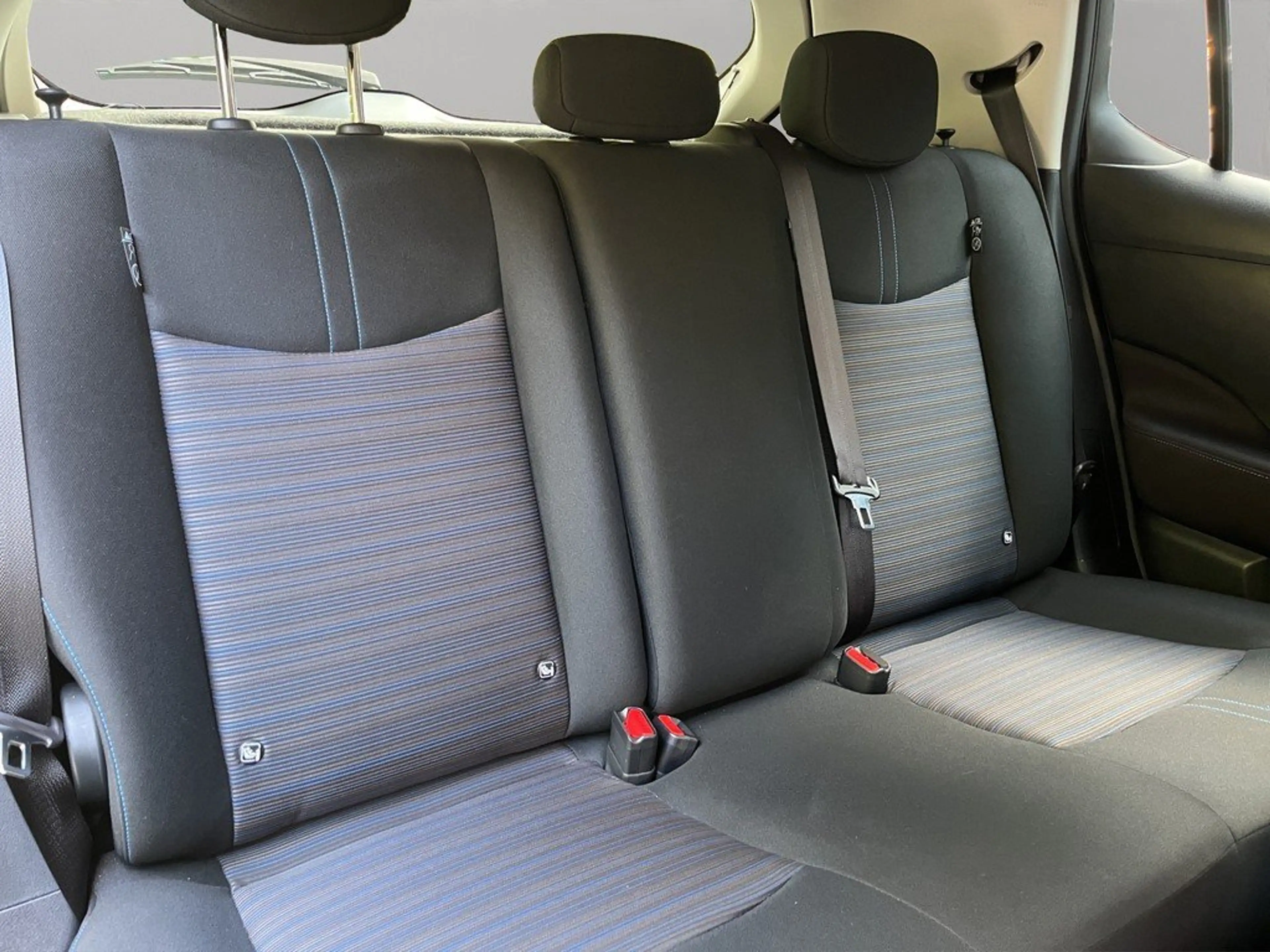 Nissan Leaf N-Connecta 110kW LED 360° ACC Navi DAB — photo 10