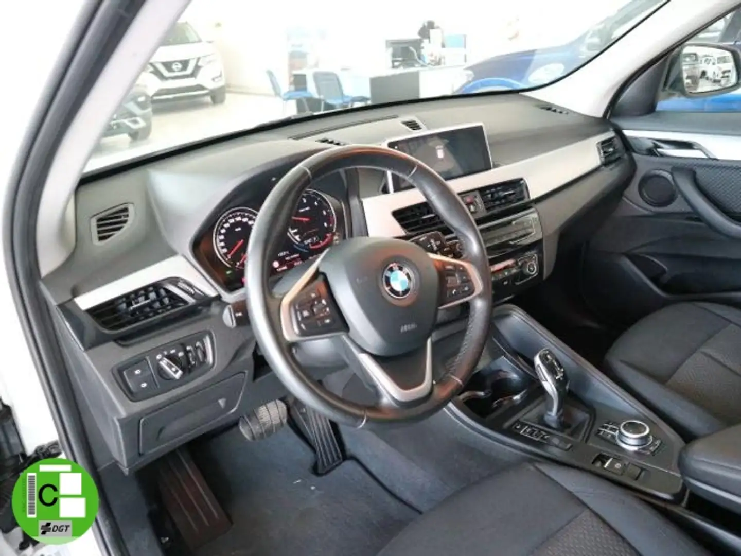 BMW X1 sDrive 16dA Wit - 2