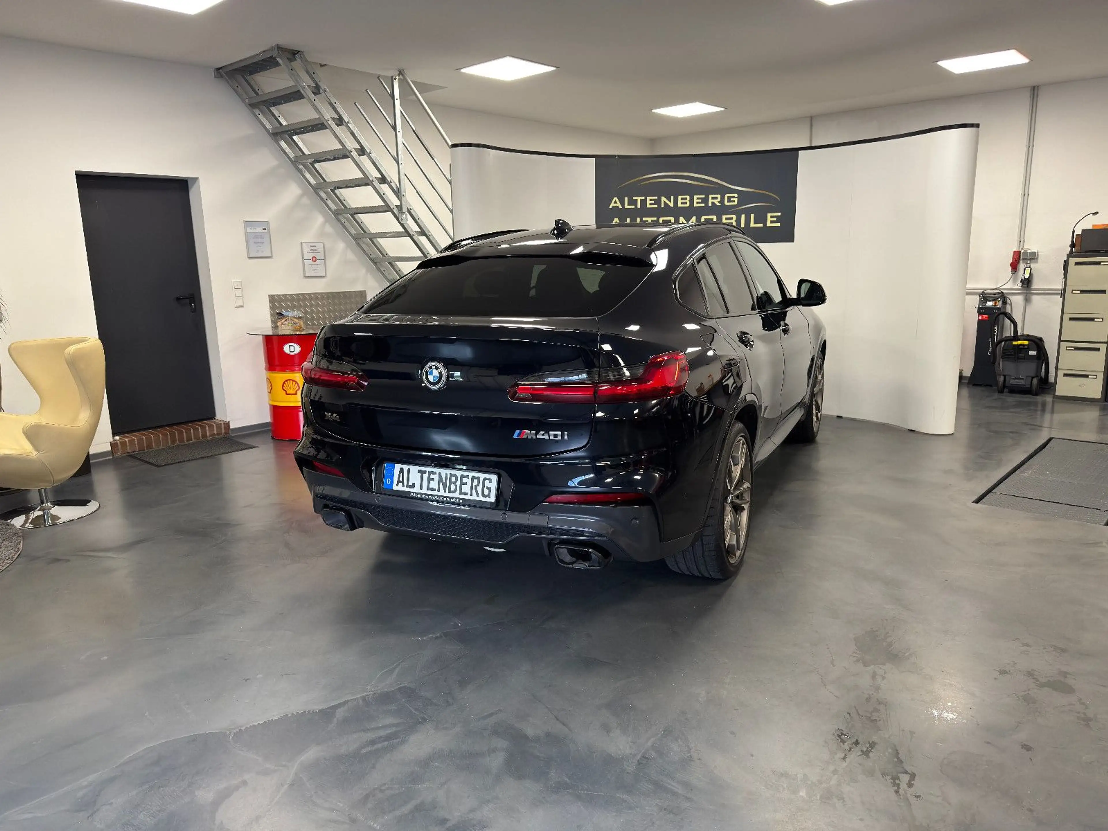 BMW X4 M40i 360° PDC Pano LED AHK DAB H&K Navi HUD — photo 3