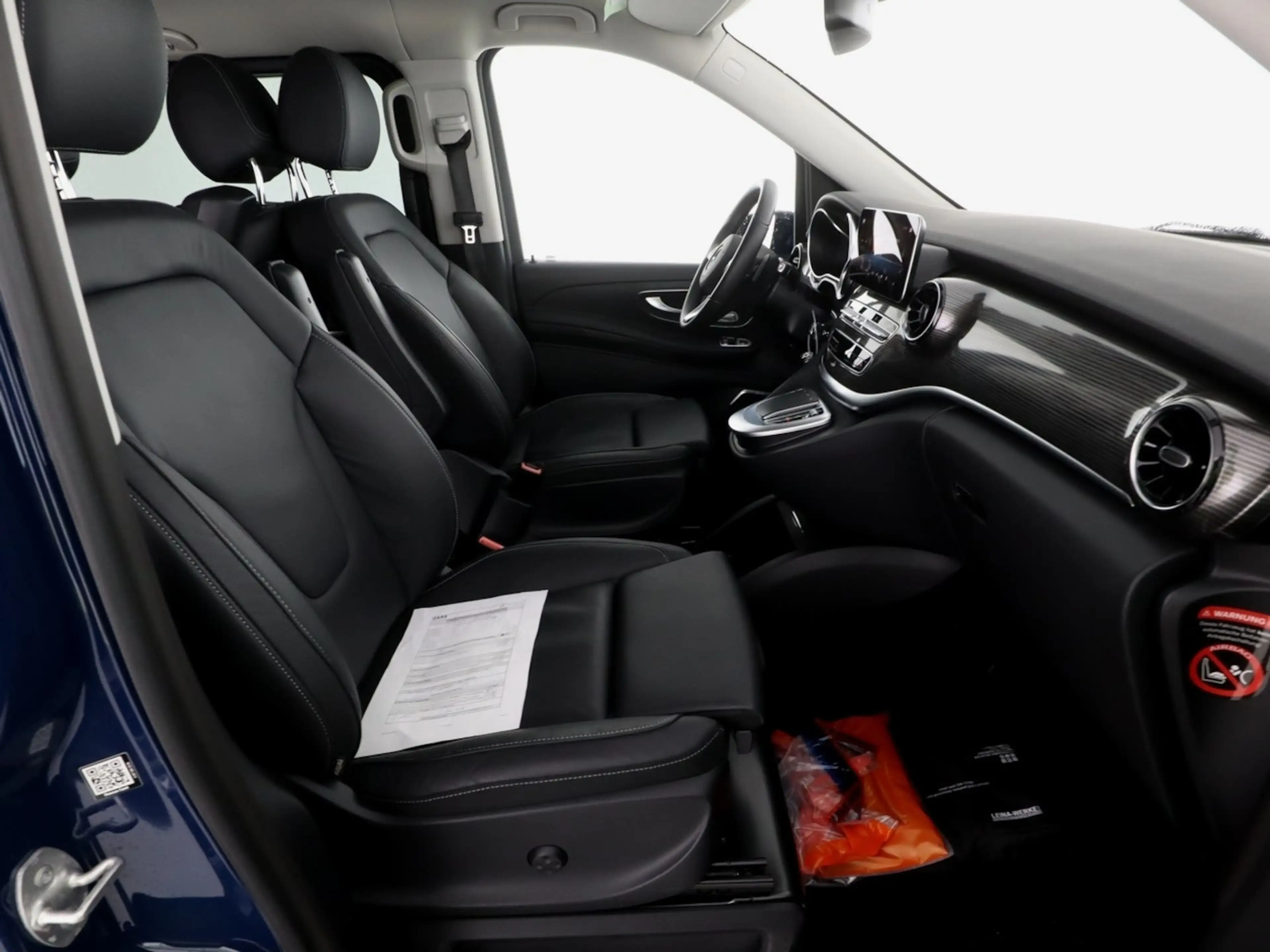 Mercedes-Benz EQV 300 Extralang,Avantgarde,6Sitze,2xSchiebetür — photo 8