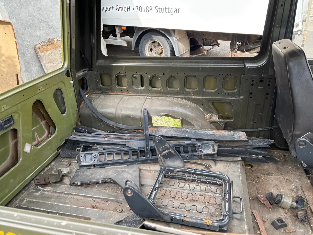 Mercedes-Benz G 250 Teileträger, Motor läuft , 5 Gang, foto 8