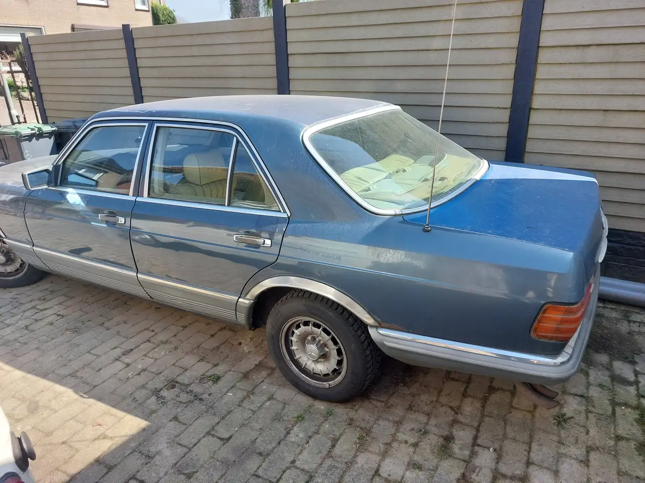 Mercedes-Benz 280, foto 2