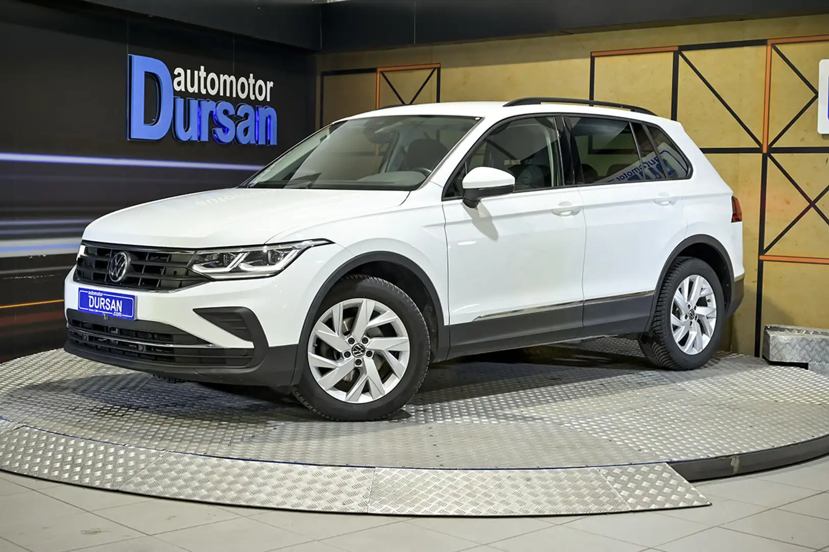 Volkswagen Tiguan Life 2.0 TDI 90kW (122CV) - 1