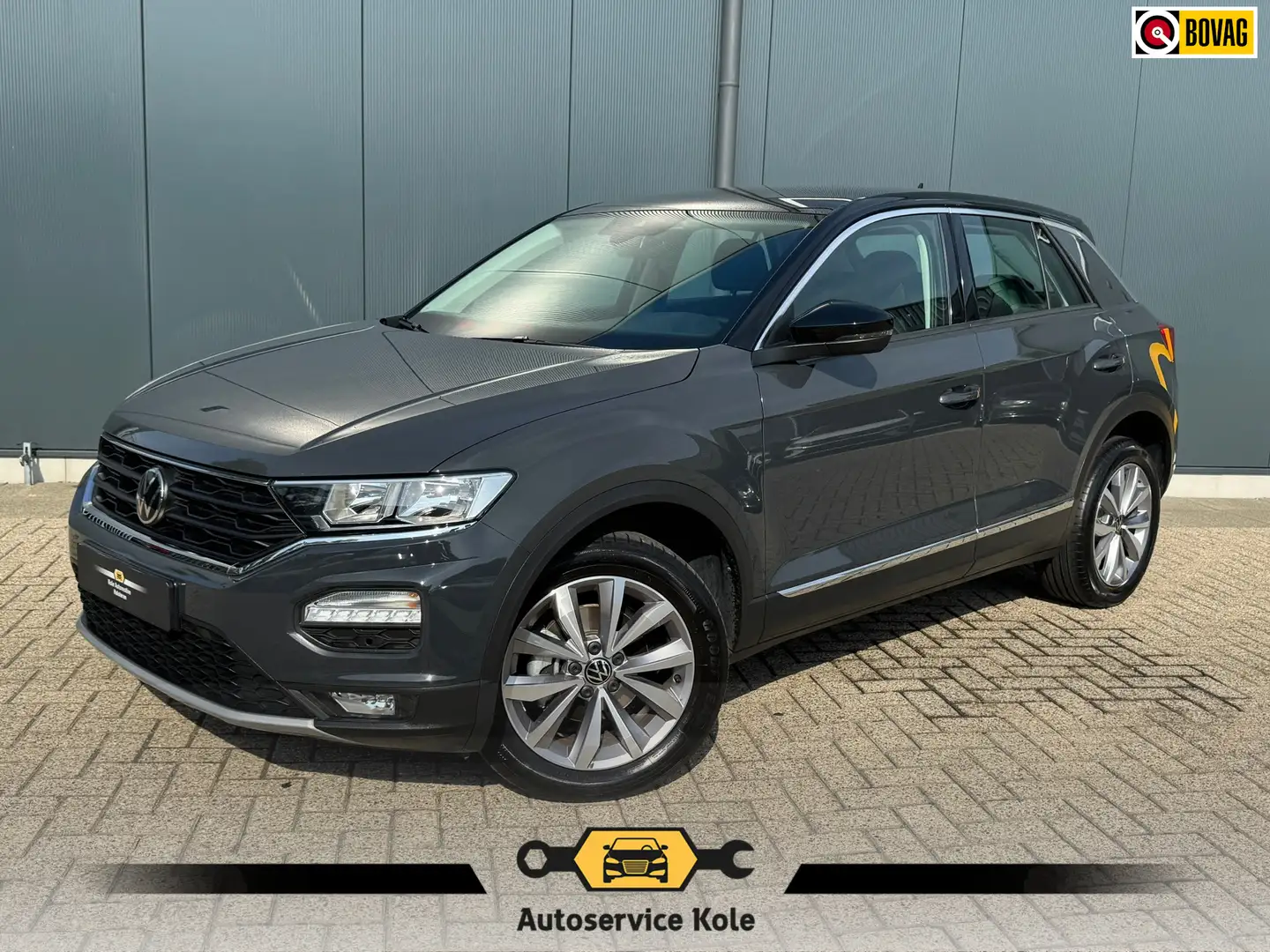 Volkswagen T-Roc 1.0 TSI Style * Virtual Cockpit * Carplay * Clima Gris - 1