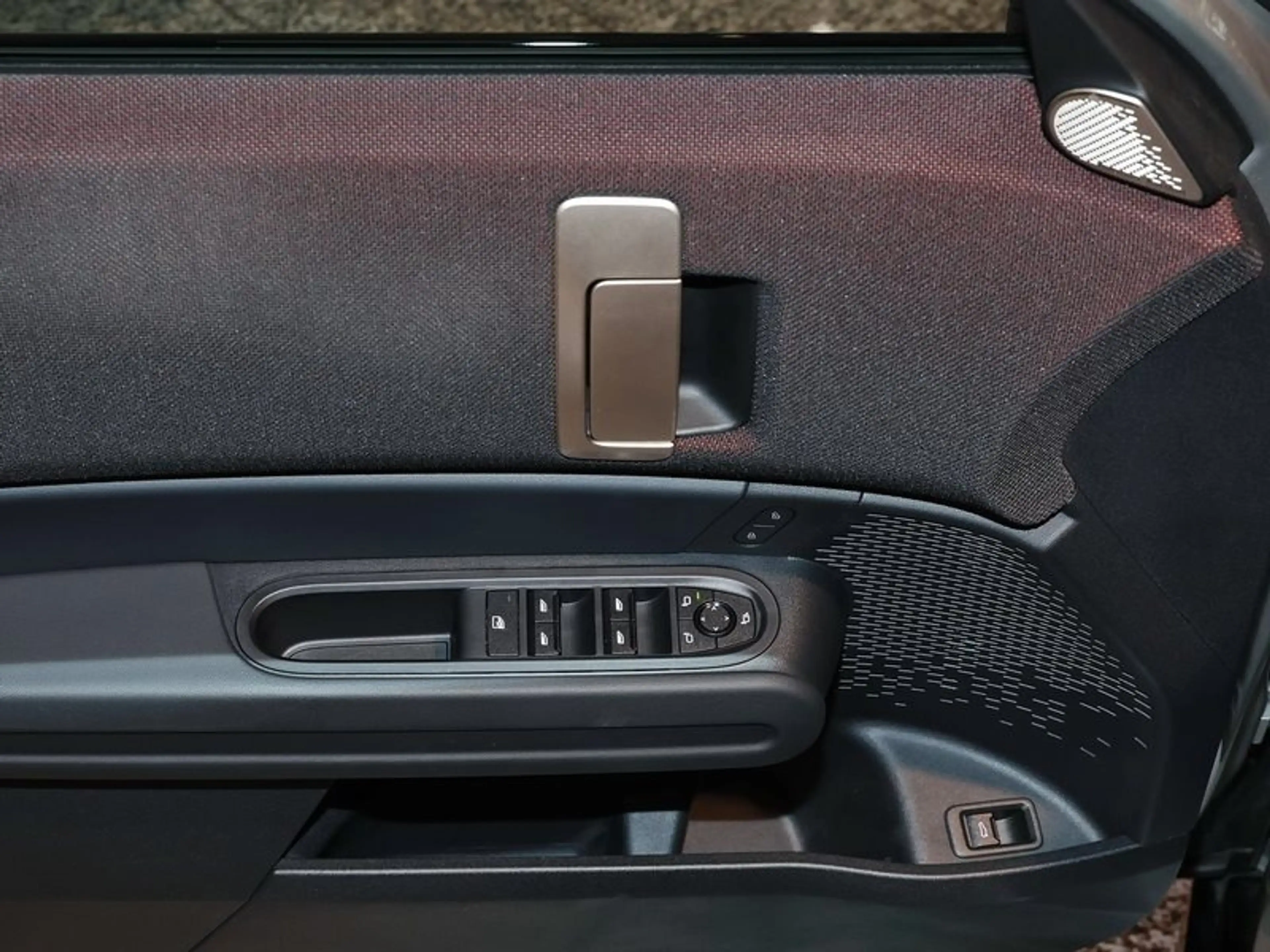 MINI Countryman E — photo 10