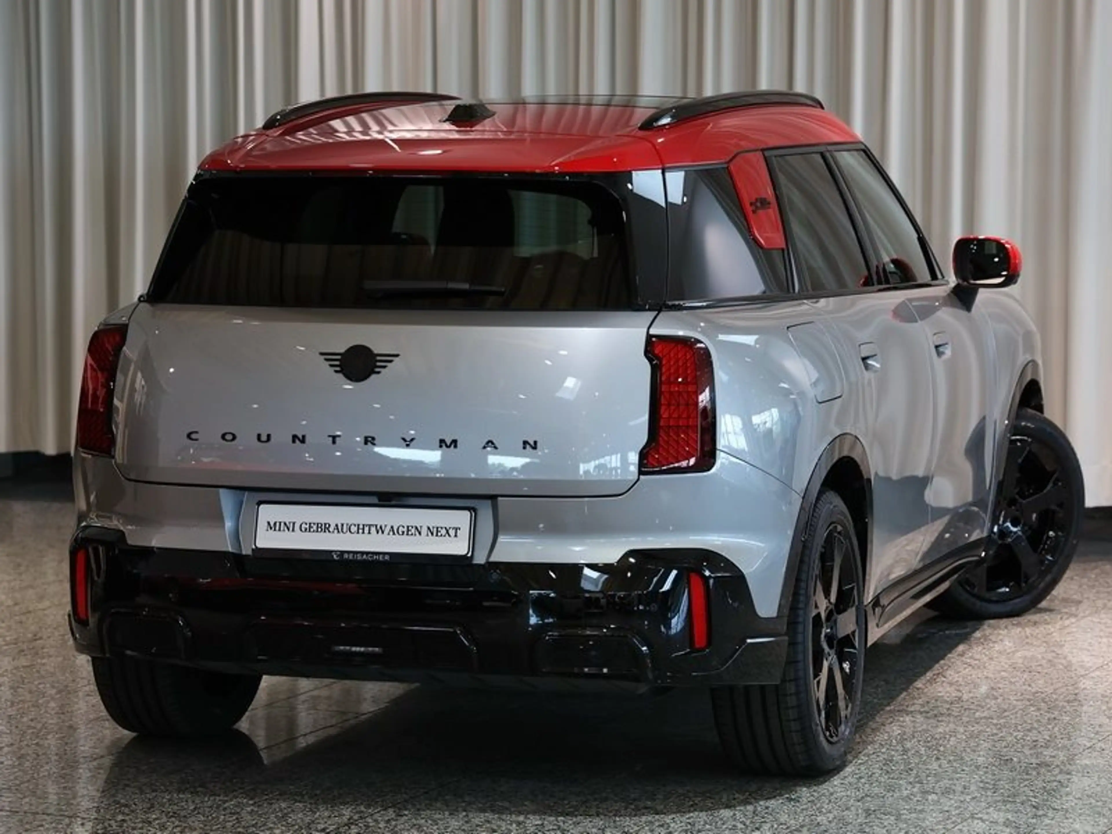 MINI Countryman E — photo 3