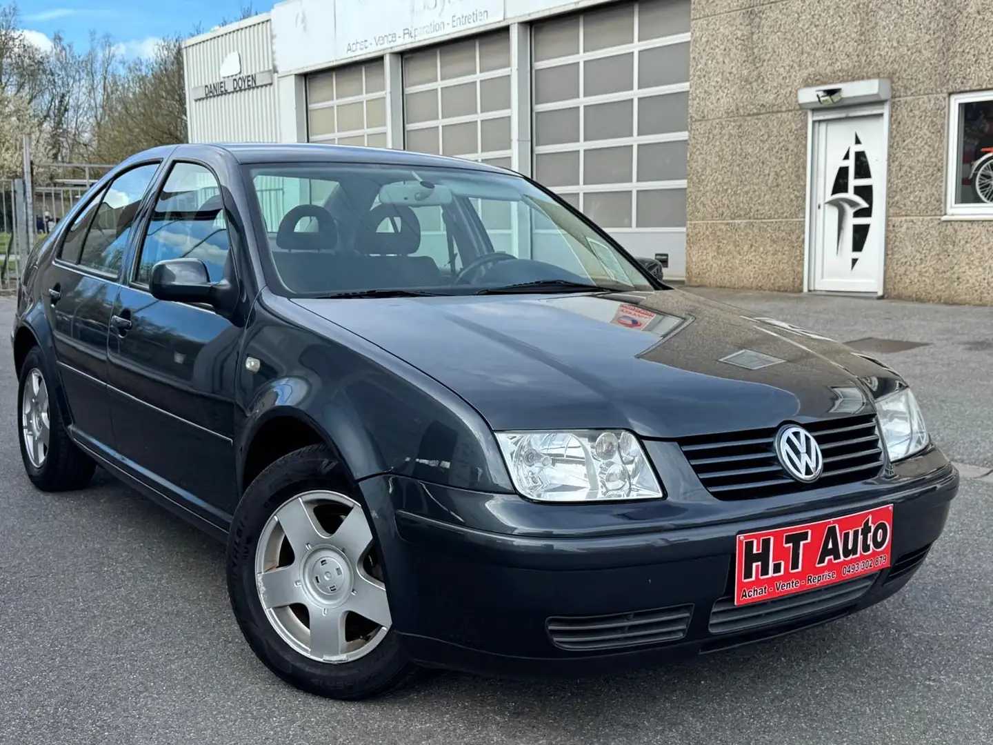Volkswagen Bora 1.6i 16v/Airco/Etat Neuf/Garantie 1 An - 2