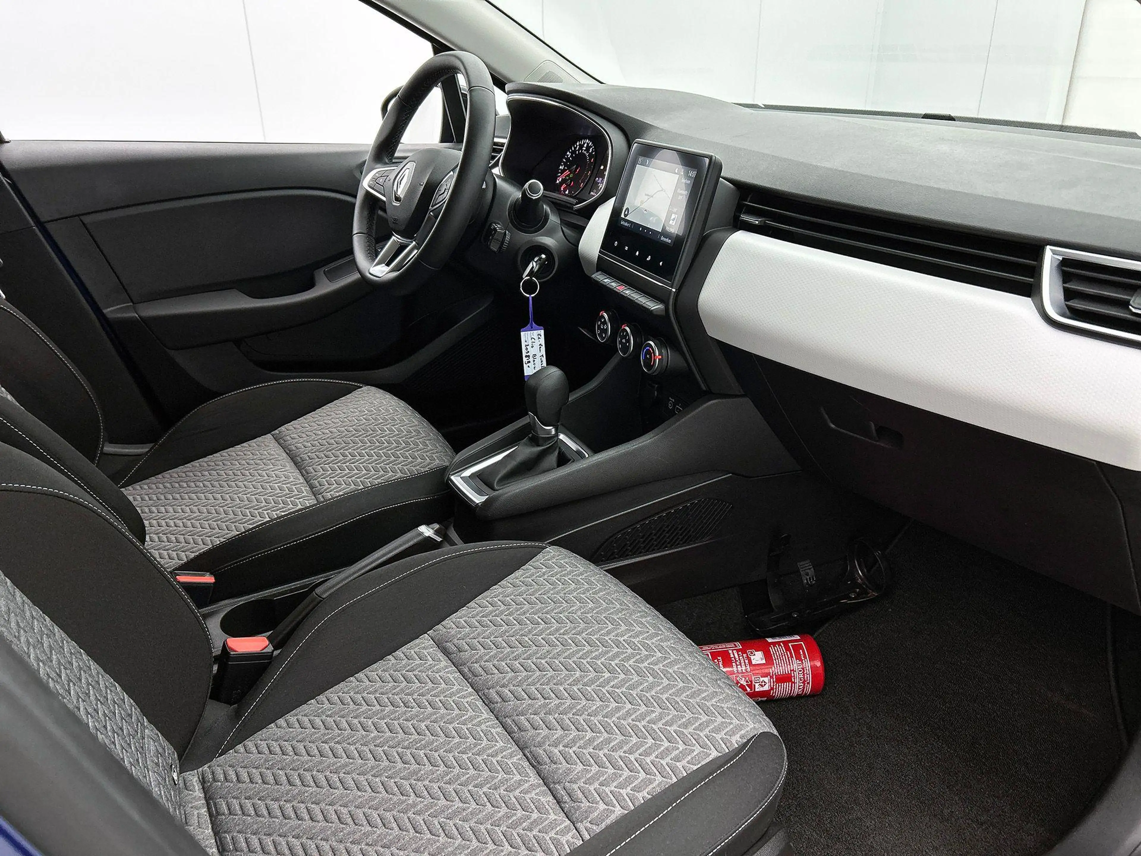 Renault Clio TCe 90 X-Tronic GPF Limited #3 — photo 9