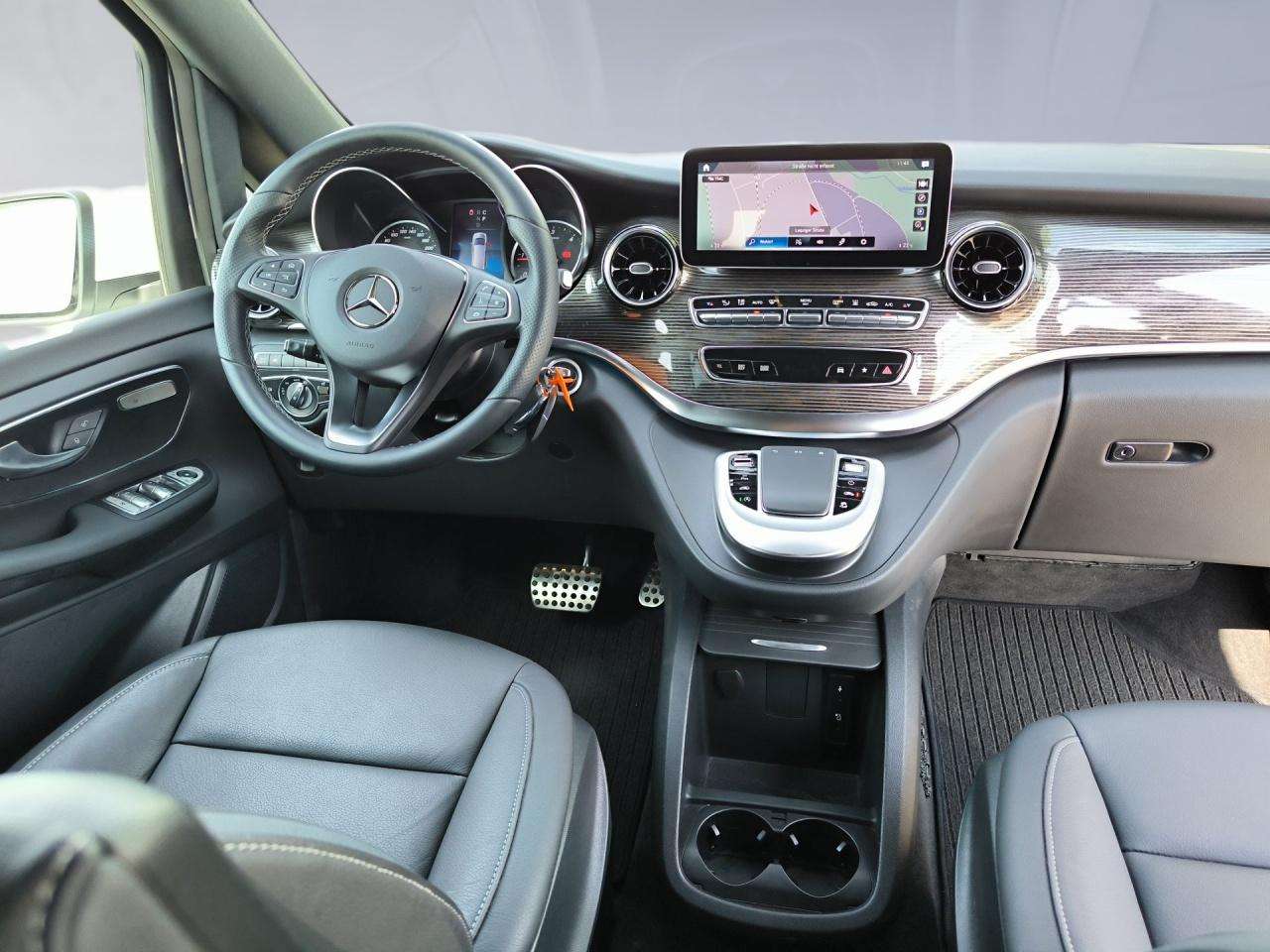 Mercedes-Benz V 250