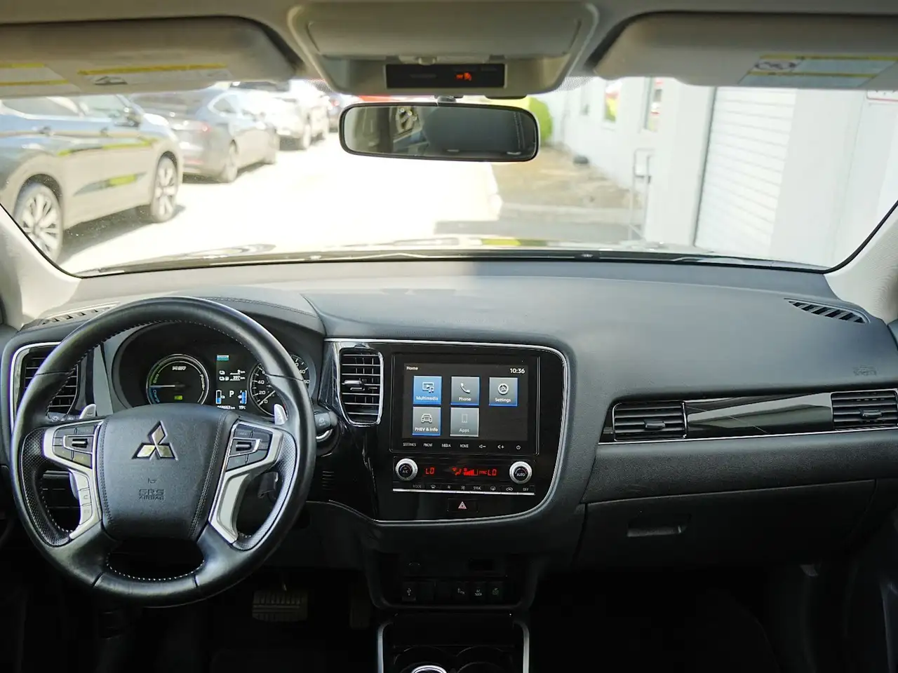 Mitsubishi Outlander снимка Mitsubishi Outlander