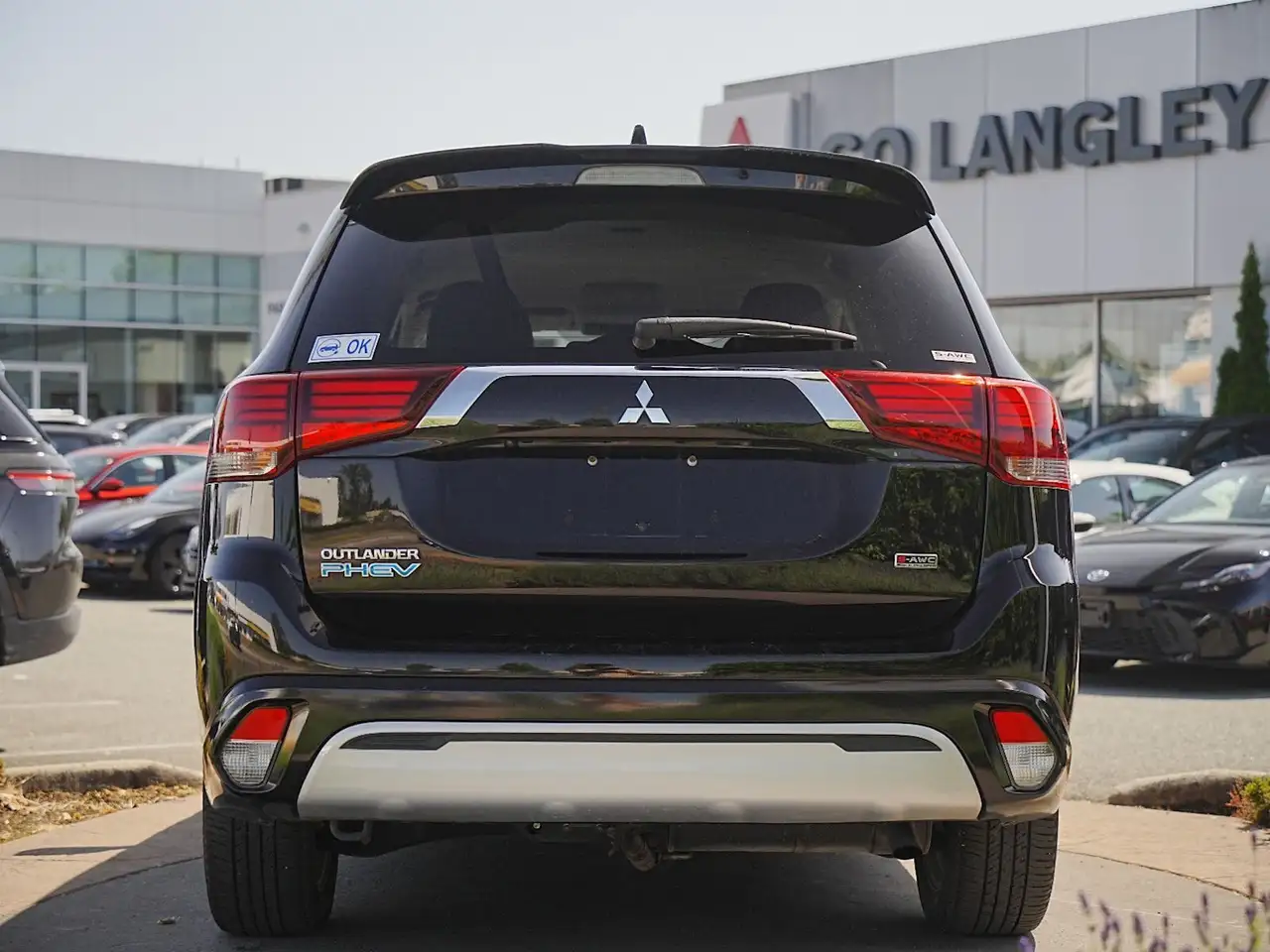 Mitsubishi Outlander снимка Mitsubishi Outlander