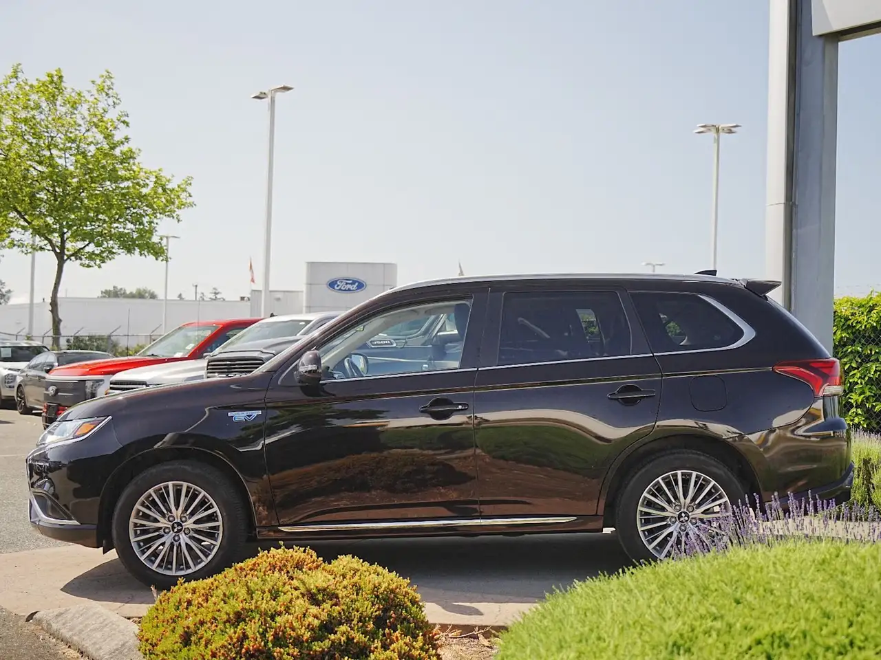 Mitsubishi Outlander снимка Mitsubishi Outlander