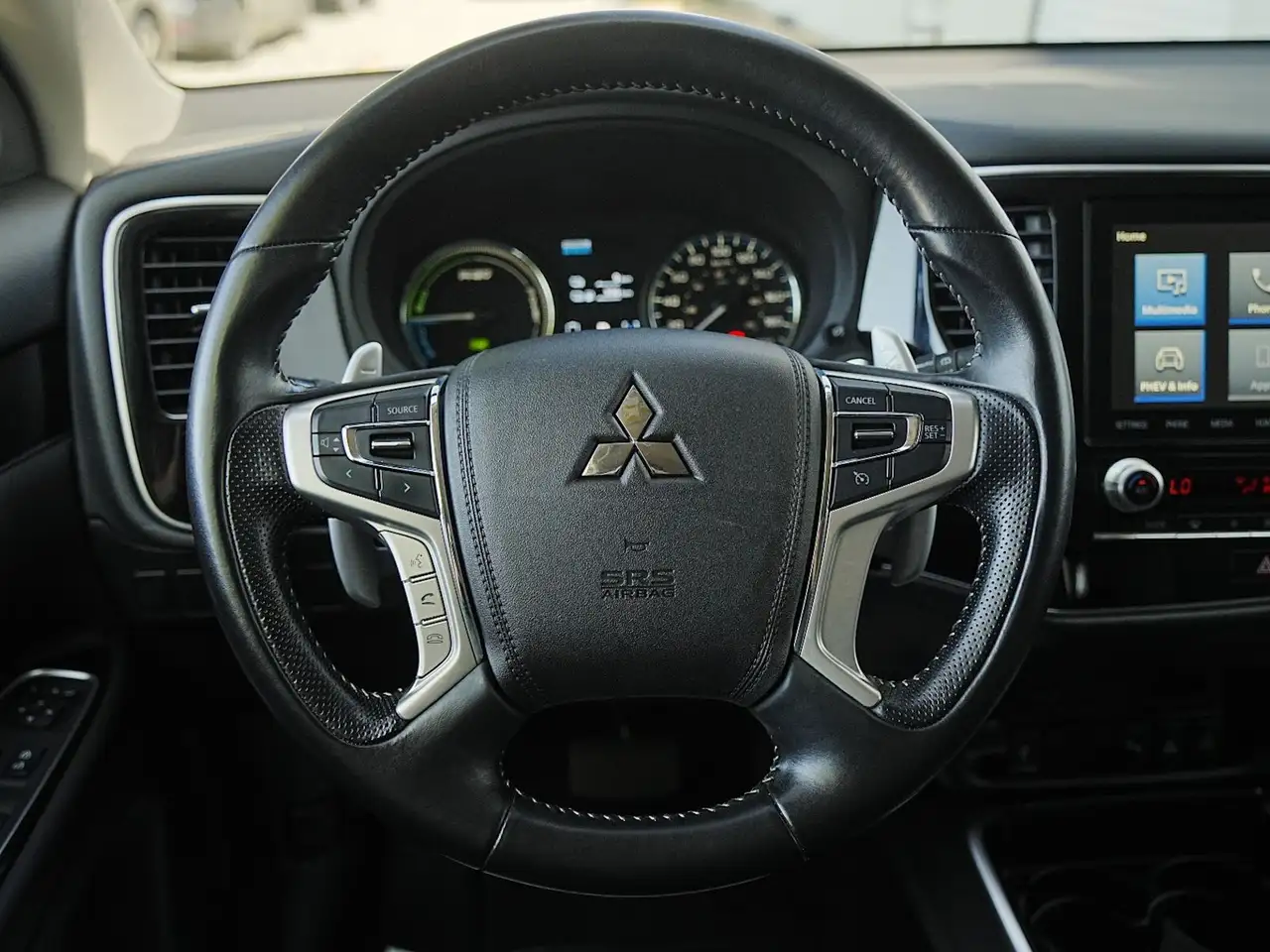Mitsubishi Outlander снимка Mitsubishi Outlander