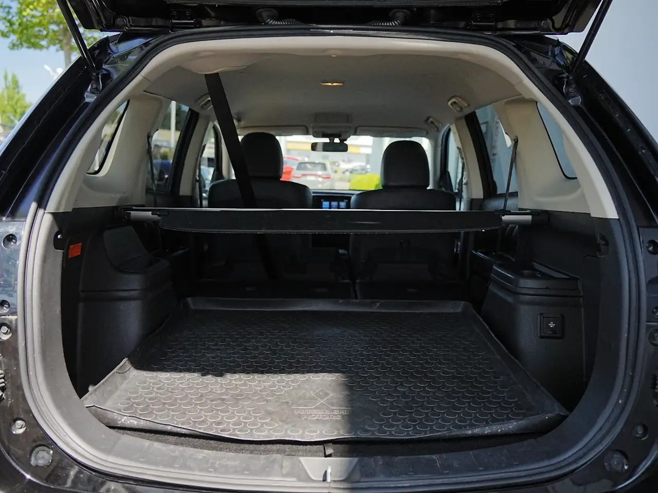 Mitsubishi Outlander снимка Mitsubishi Outlander