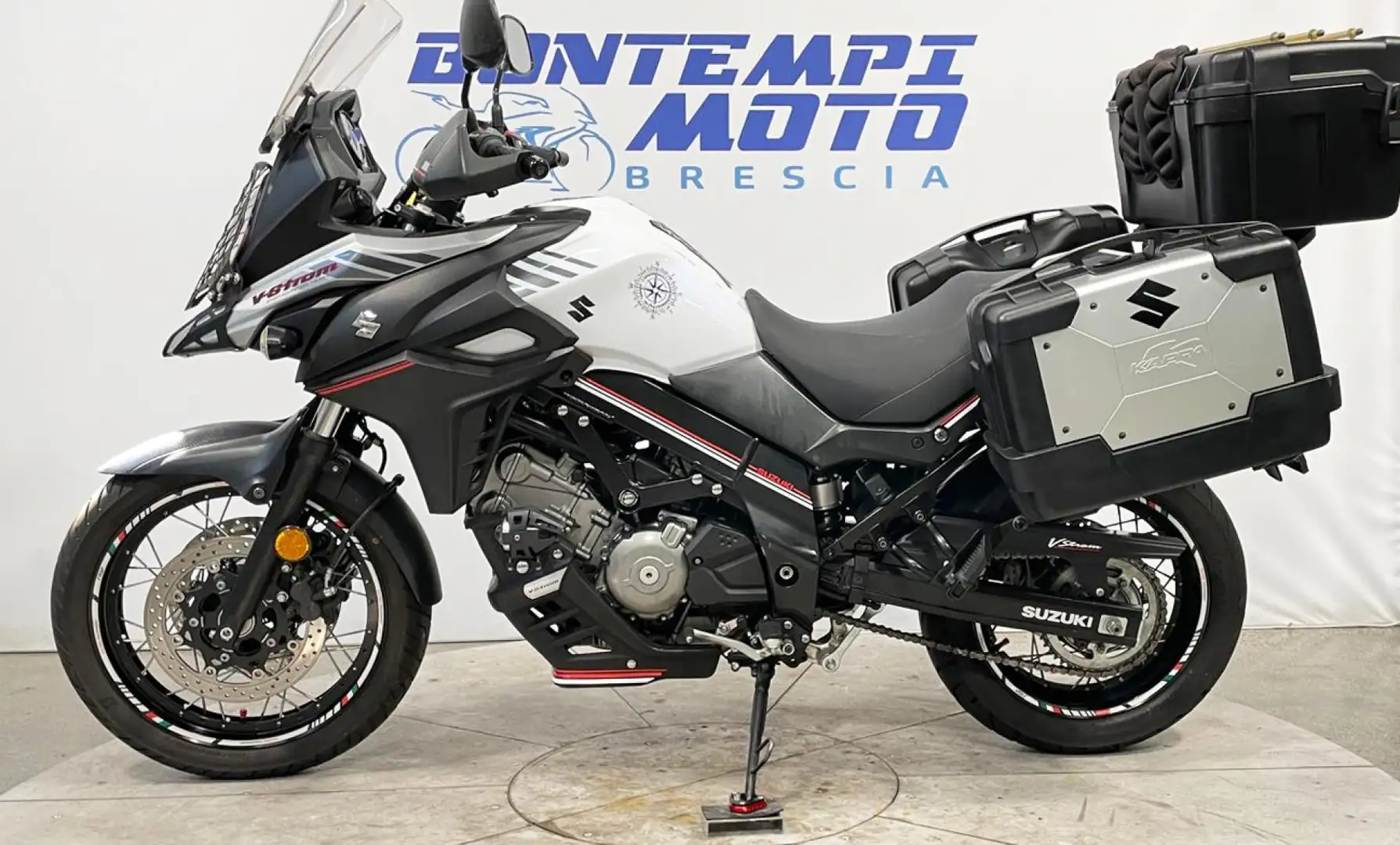 Suzuki V-Strom 650 2017 + TRIS VALIGIE Blanco - 2