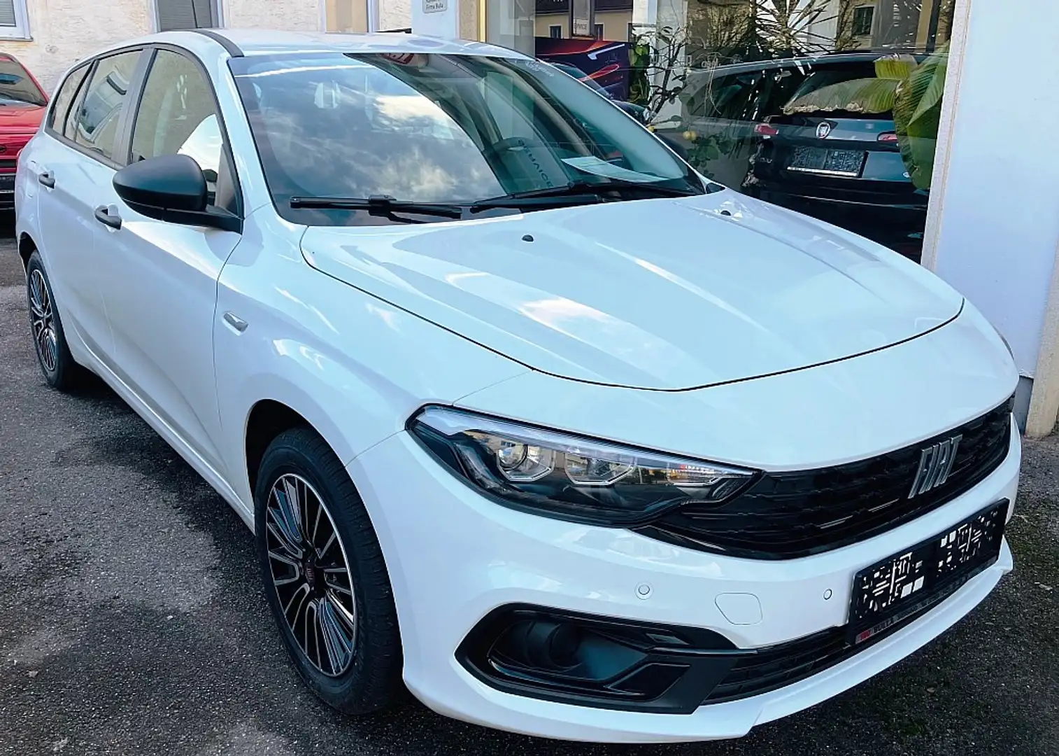 Fiat Tipo MultiJet 130 SCR AUSTRIA EDITION Blanc - 1