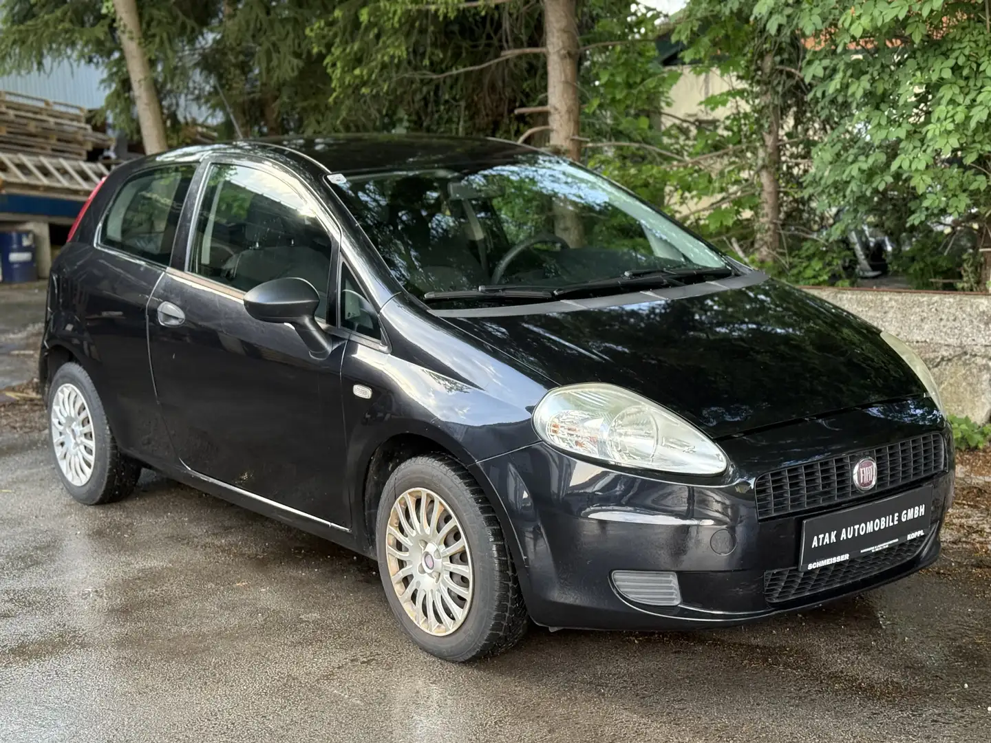 Fiat Punto Evo 1,4 Natural Power 70 Dynamic Schwarz - 1