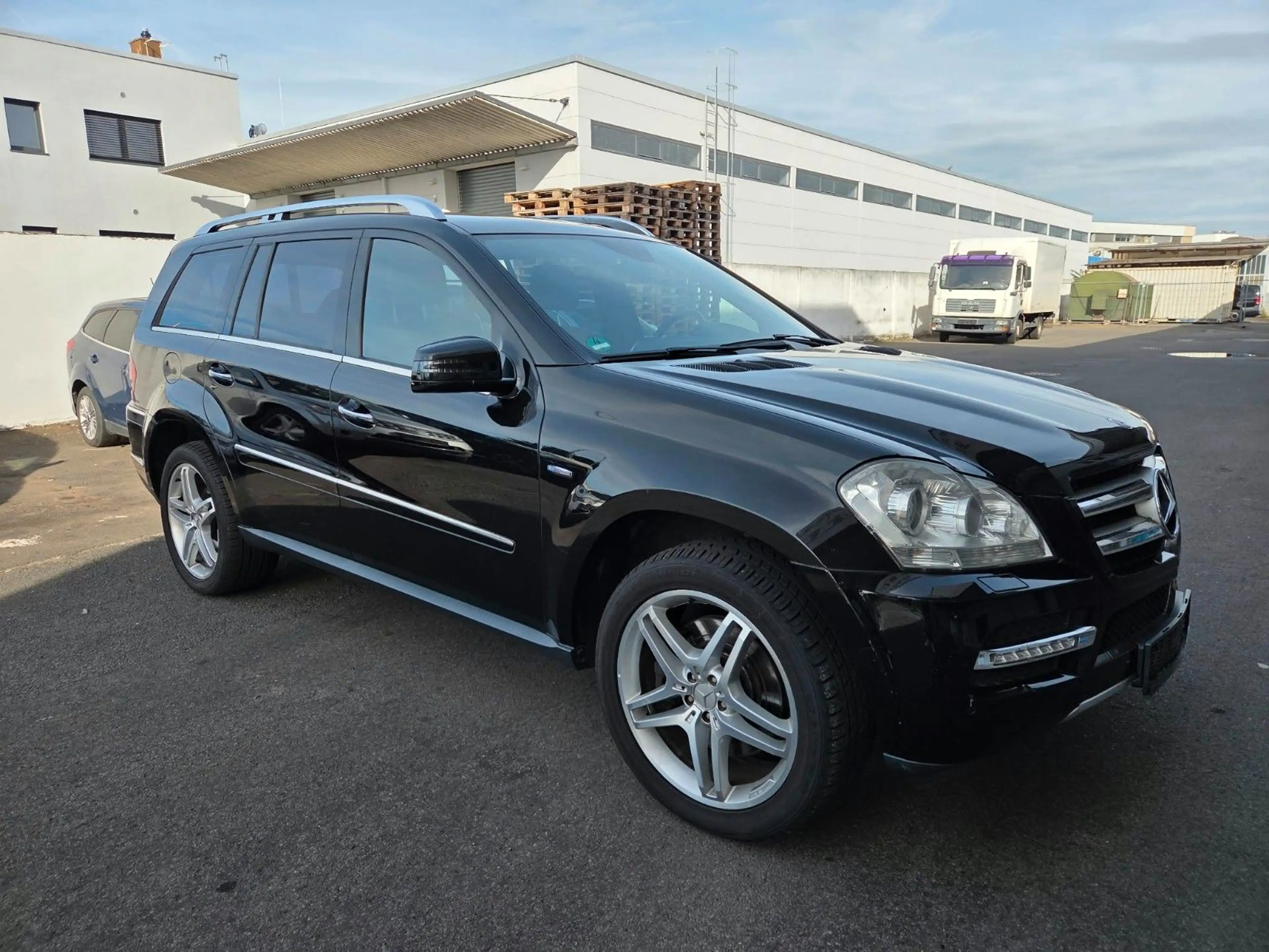 Mercedes-Benz GL 350 CDI*BlueEfficiency*4Matic*7 Sitze* — photo 3