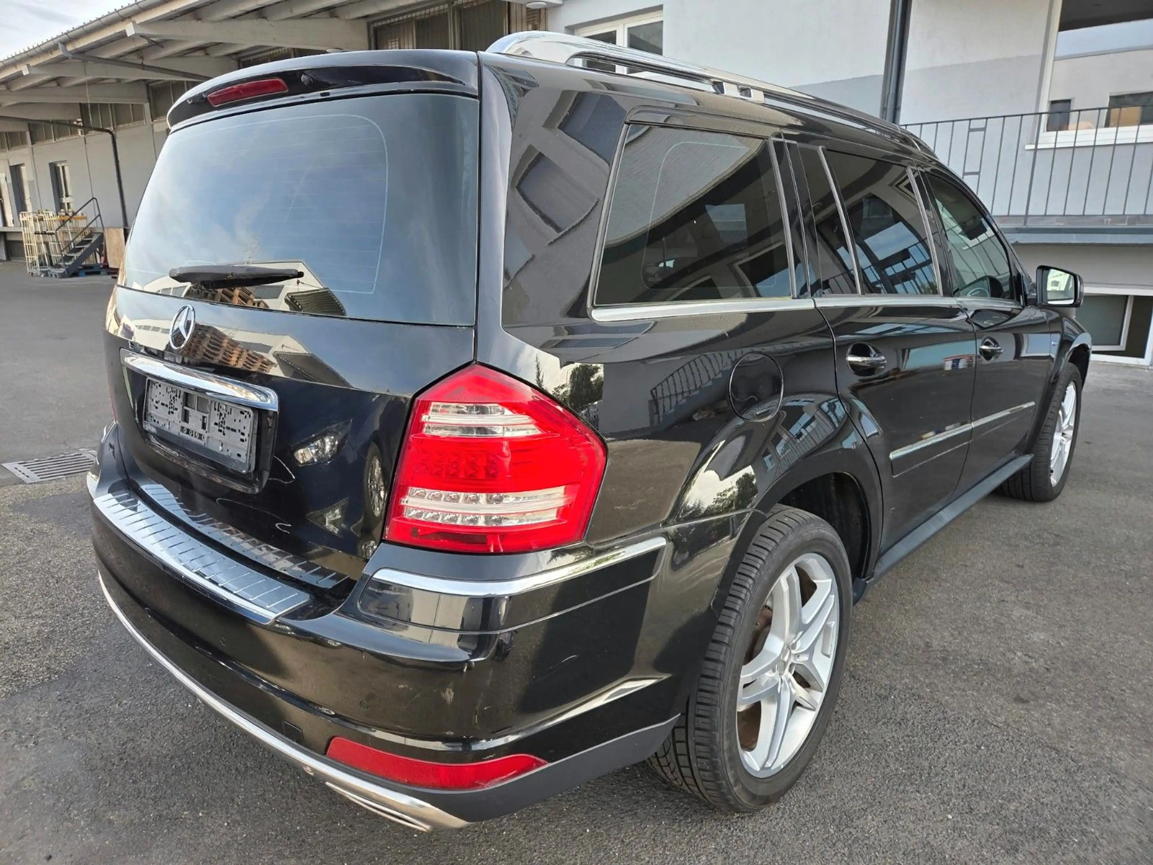 Mercedes-Benz GL 350 CDI*BlueEfficiency*4Matic*7 Sitze* — photo 5