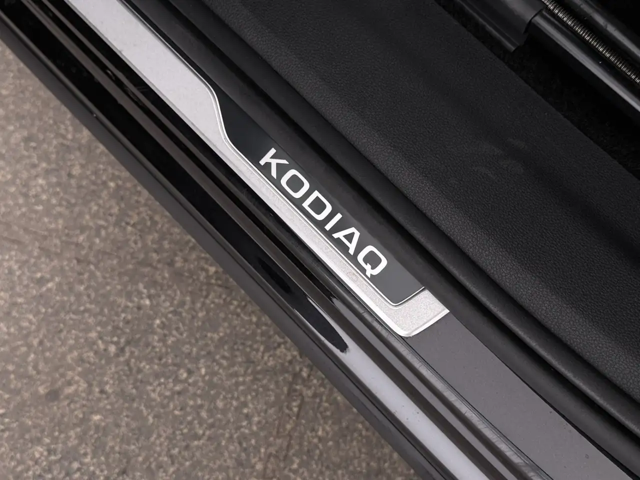 Skoda Kodiaq 2.0 TDI Sportline Aut MATRIX SKY AHK RADAR, миниатюра 26