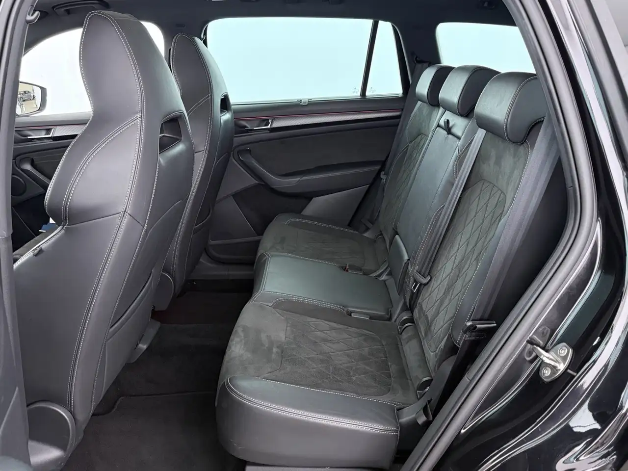 Skoda Kodiaq 2.0 TDI Sportline Aut MATRIX SKY AHK RADAR, миниатюра 29