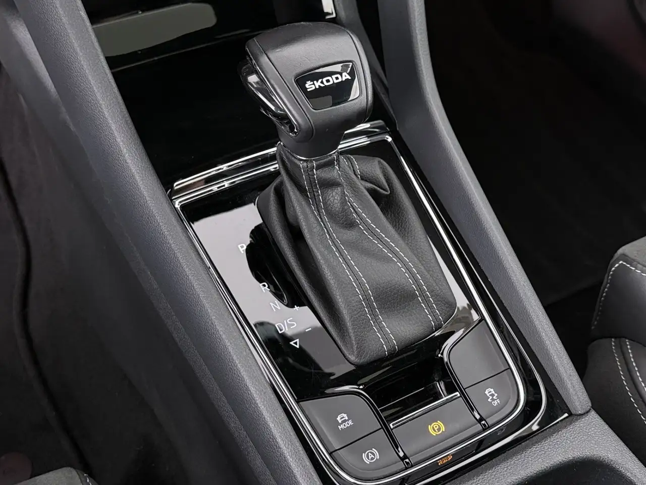 Skoda Kodiaq 2.0 TDI Sportline Aut MATRIX SKY AHK RADAR, миниатюра 18