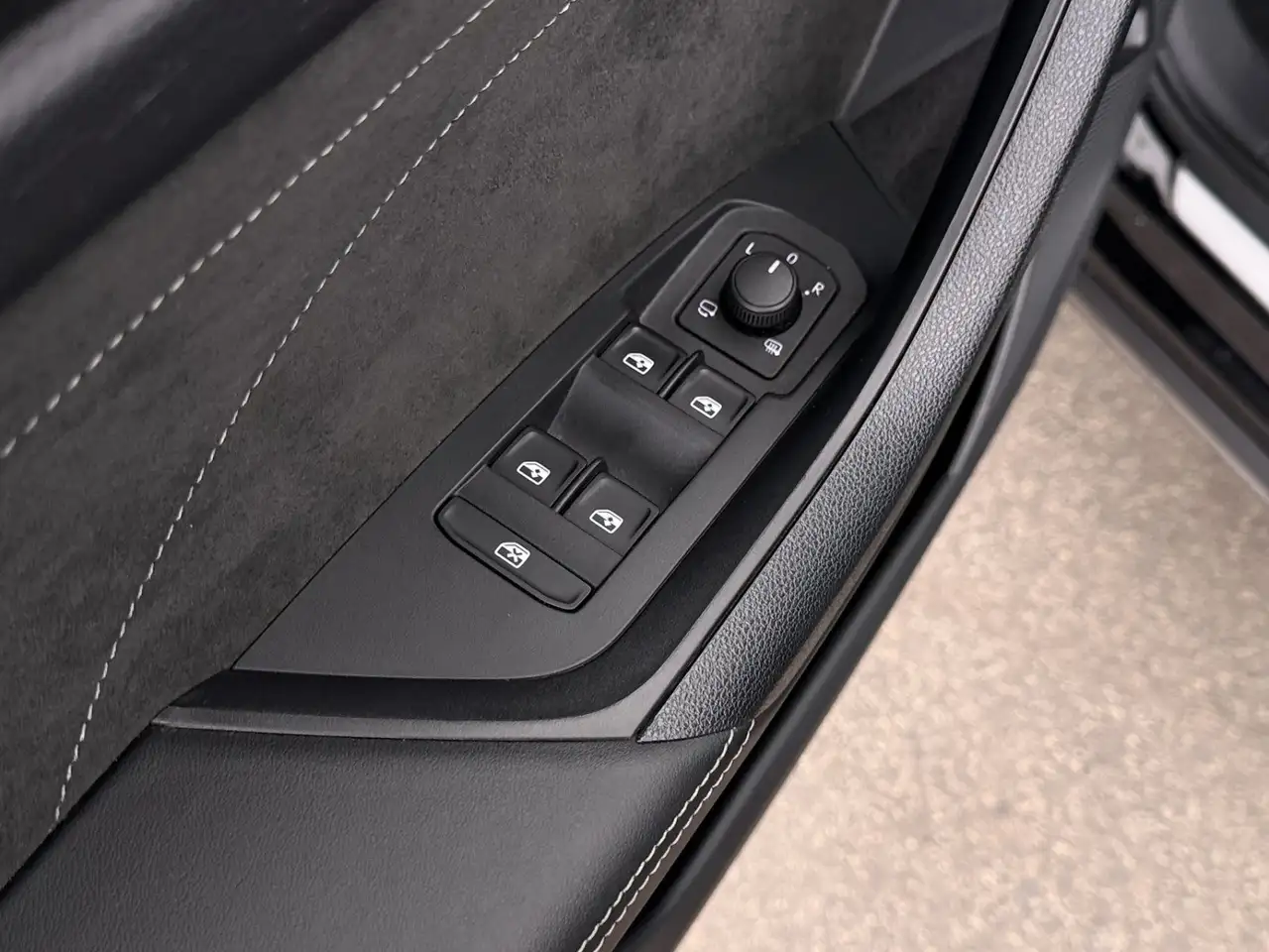 Skoda Kodiaq 2.0 TDI Sportline Aut MATRIX SKY AHK RADAR, миниатюра 25