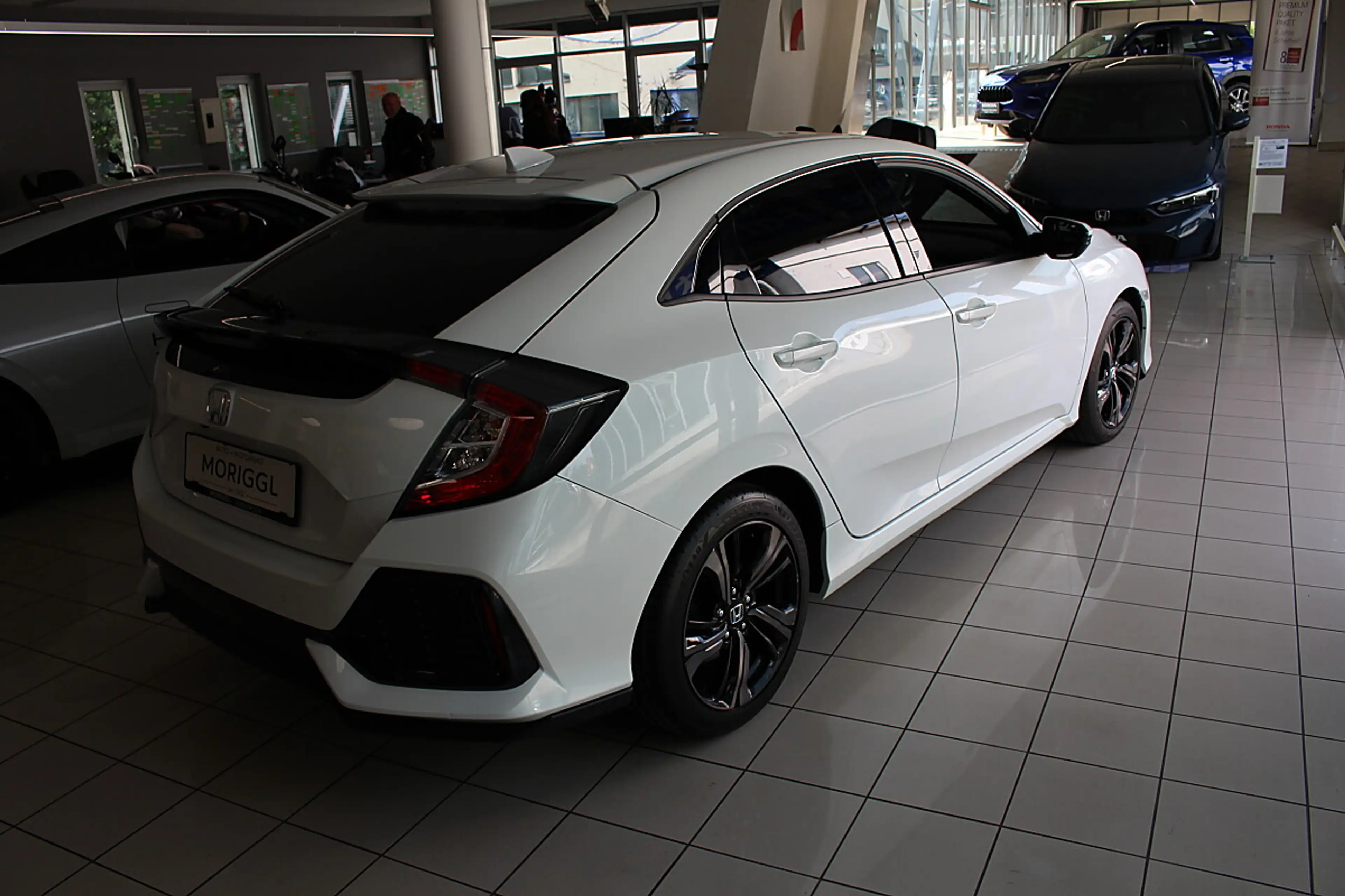 Honda Civic 1.6 i-DTEC Elegance — photo 4