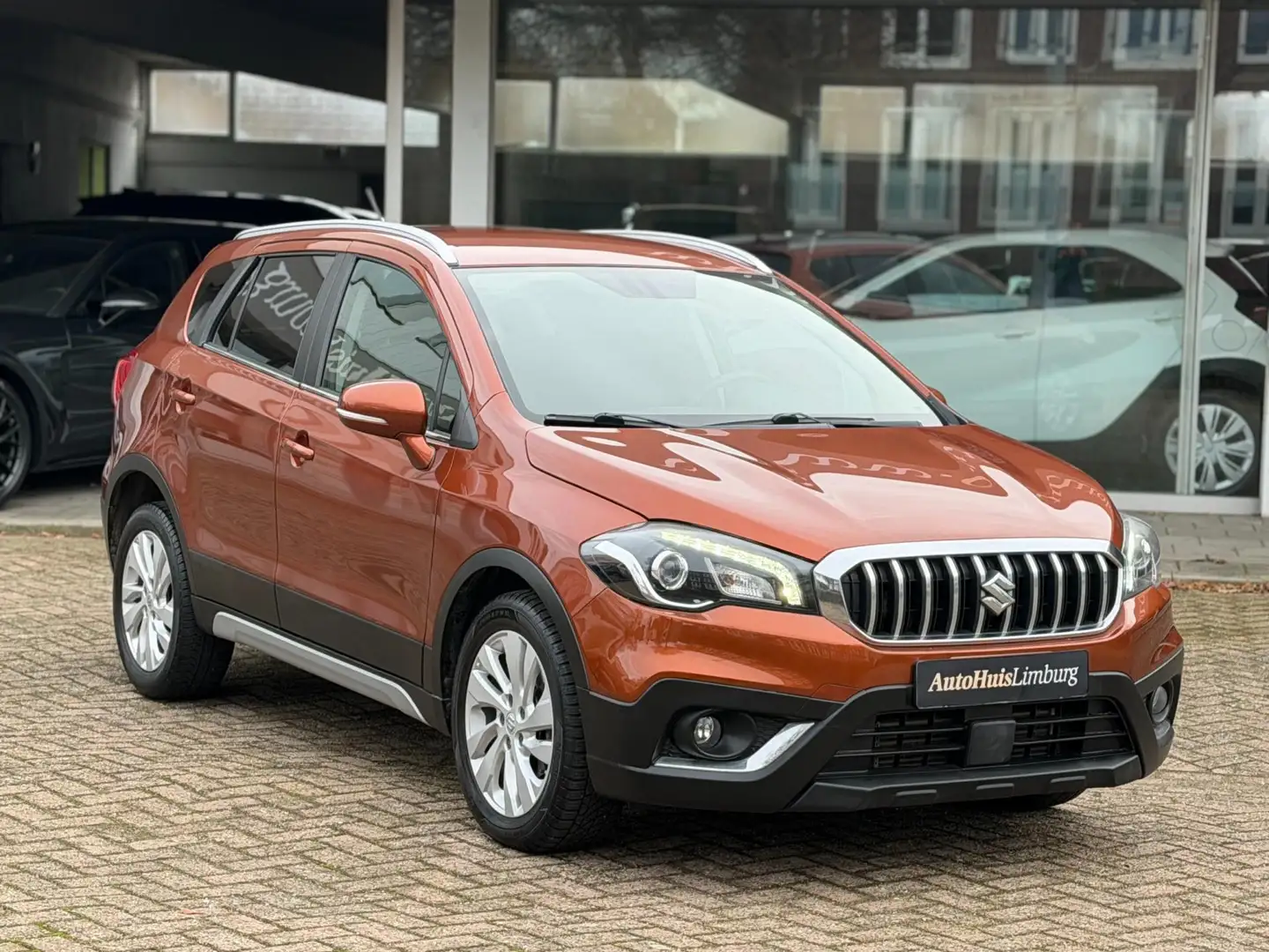 Suzuki S-Cross 1.0 Boosterjet Exclusive|Camera|Navigatie|1e Eigen Orange - 1