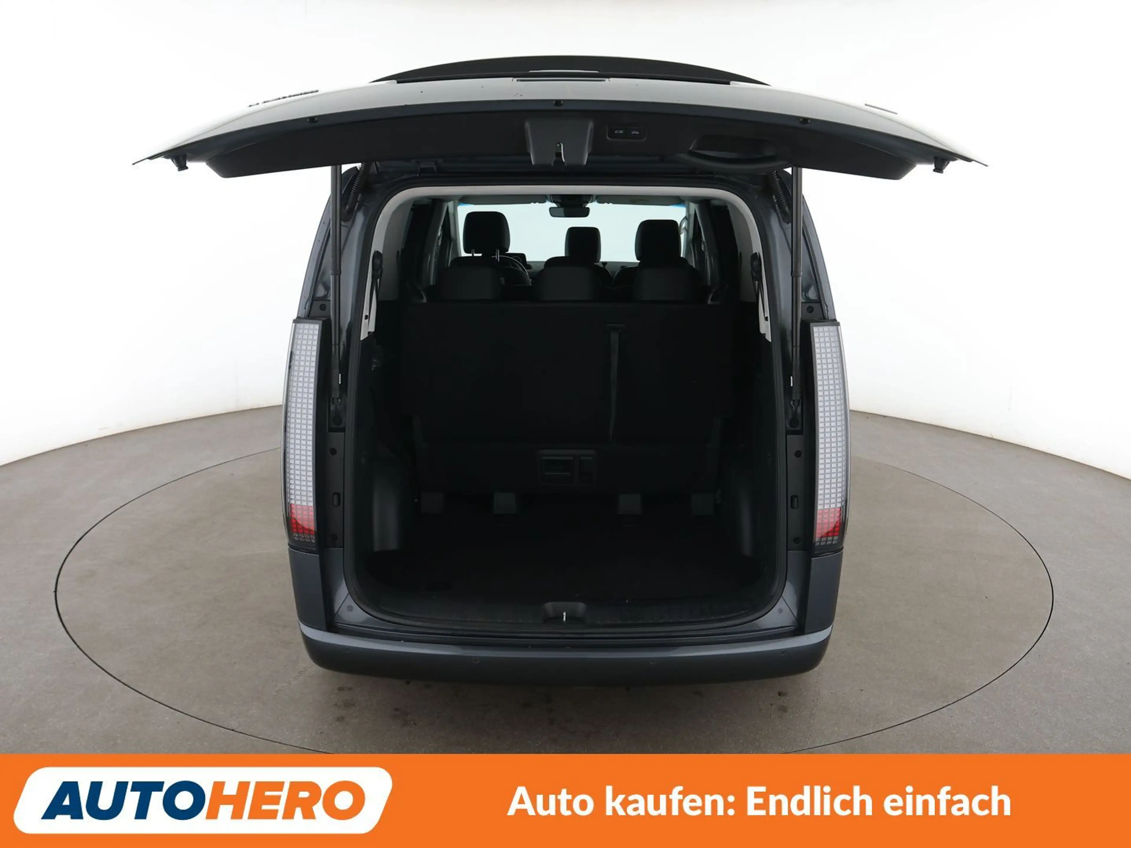 Hyundai STARIA 2.2 CRDi Prime 4WD Aut.*NAVI*VC*LED*ACC*360CAM* — photo 16