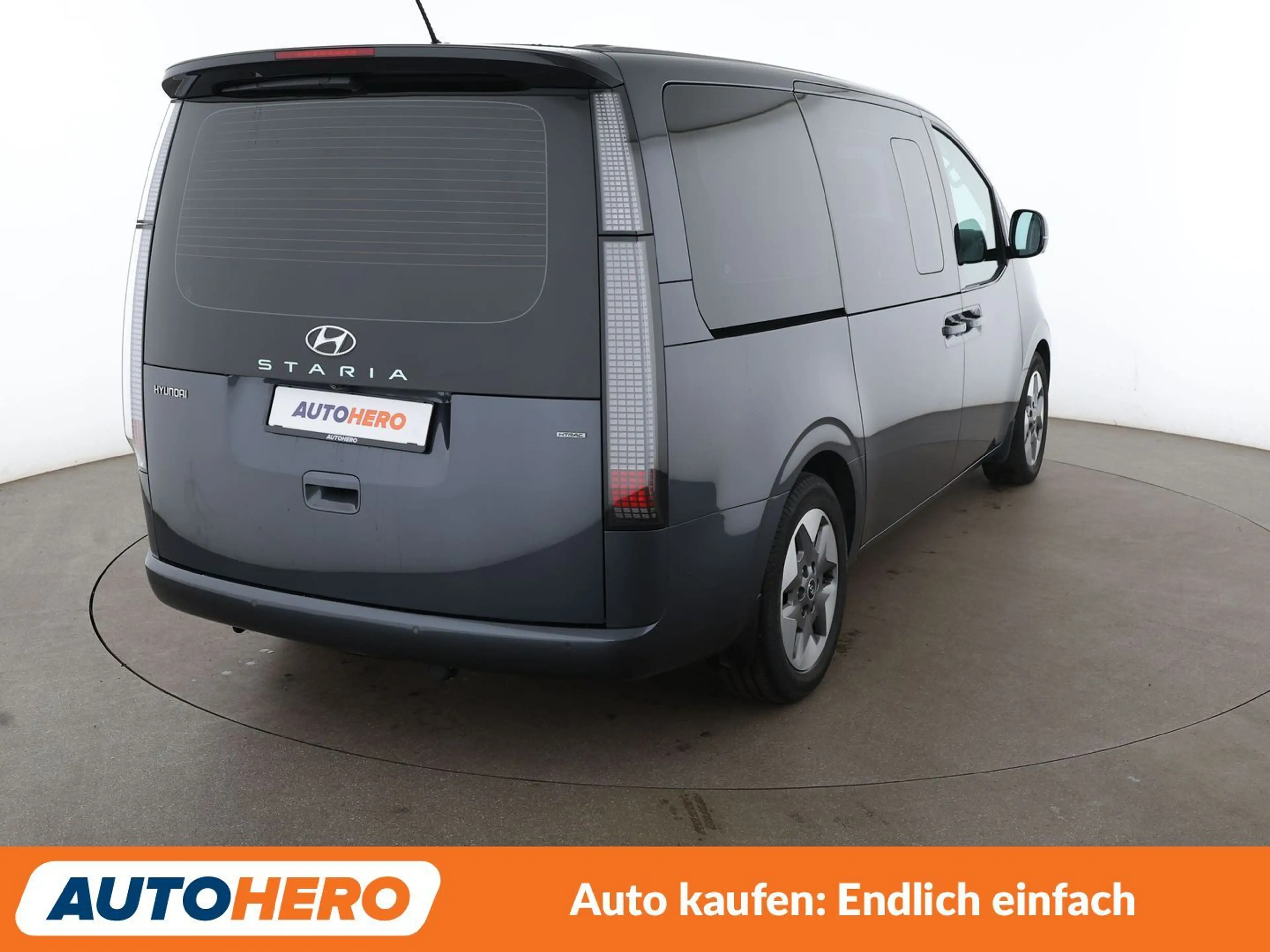 Hyundai STARIA 2.2 CRDi Prime 4WD Aut.*NAVI*VC*LED*ACC*360CAM* — photo 6