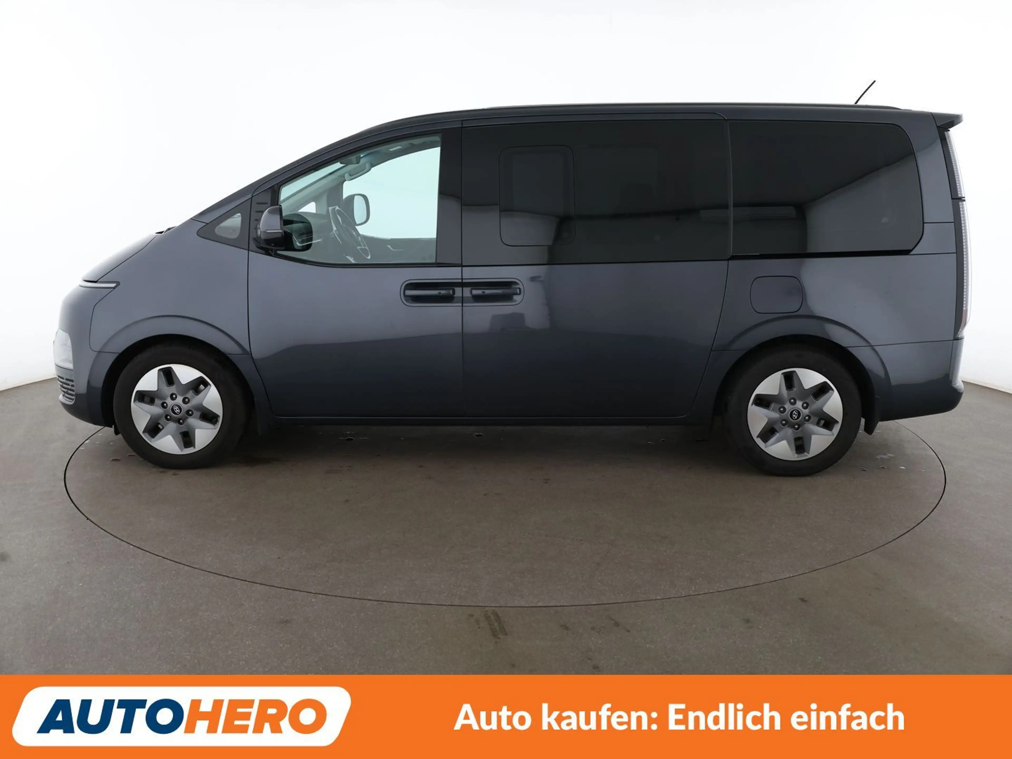 Hyundai STARIA 2.2 CRDi Prime 4WD Aut.*NAVI*VC*LED*ACC*360CAM* — photo 3