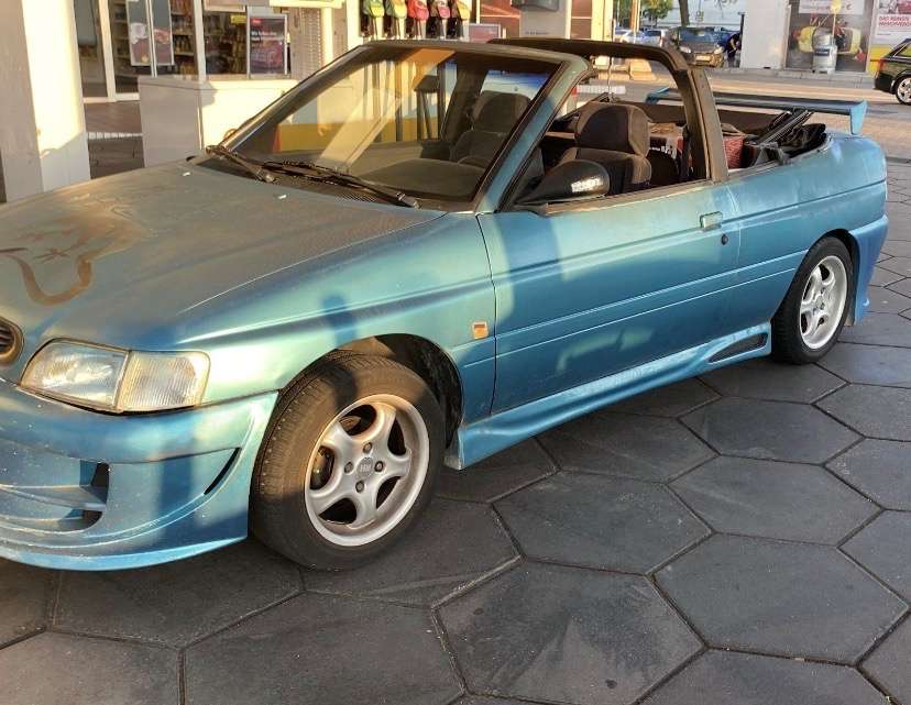 Second hand Ford Escort 1.8