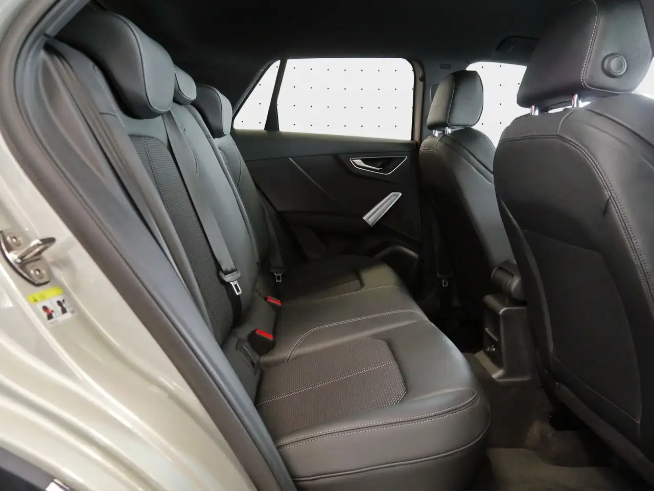 Audi Q2 35 TFSI S line S-tr. *LED*AHK*Parken*Klima* 16