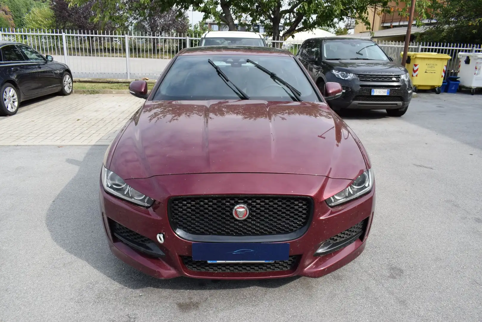 Jaguar XE 2.0 D Turbo 180 CV AWD AUT. R-SPORT MOTORE DA SOS - 2
