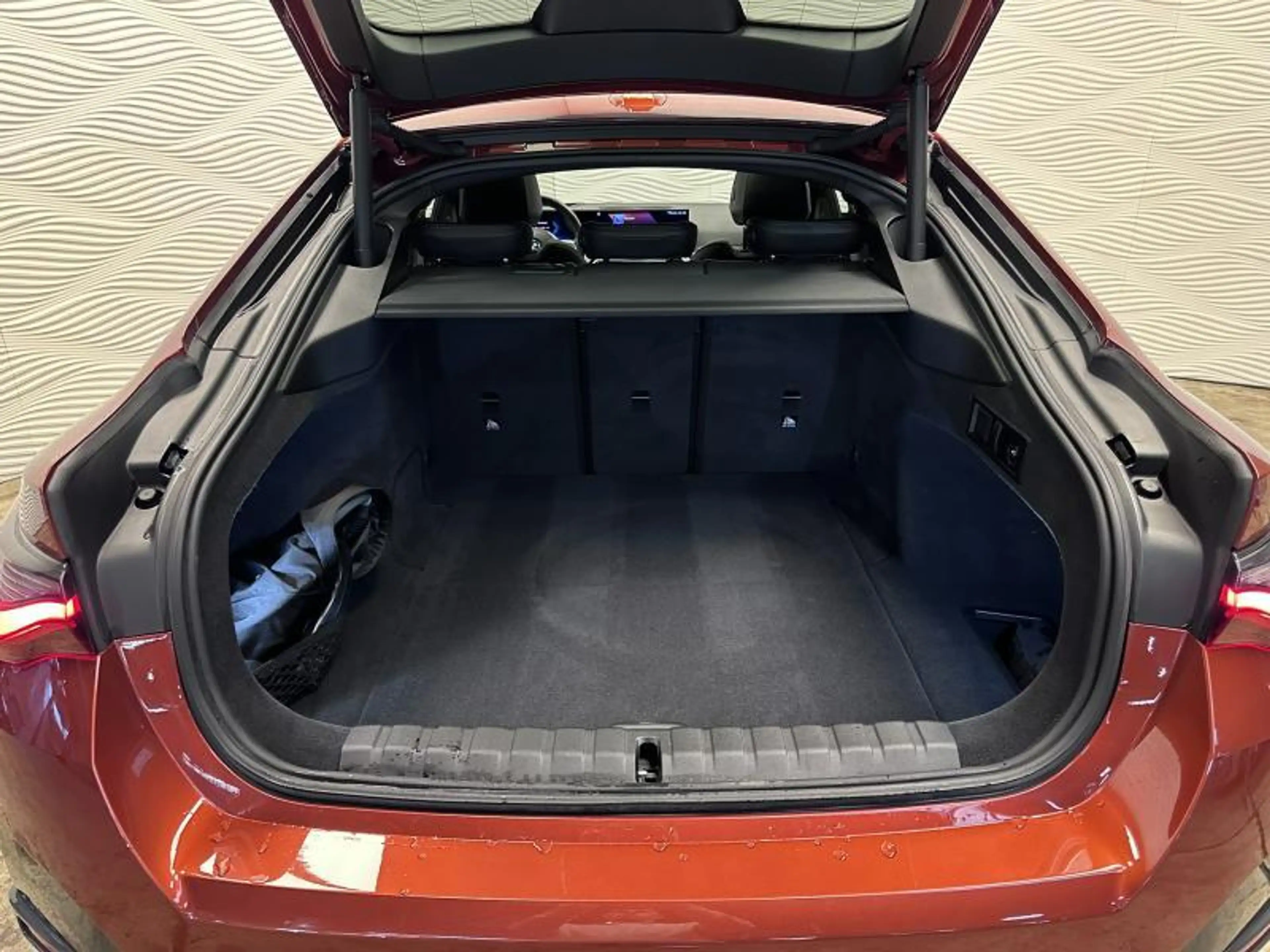 BMW i4 eDrive35*70.3kWh*M-SPORT*INDIVIDUAL*FULL*96.2% SOH — photo 42