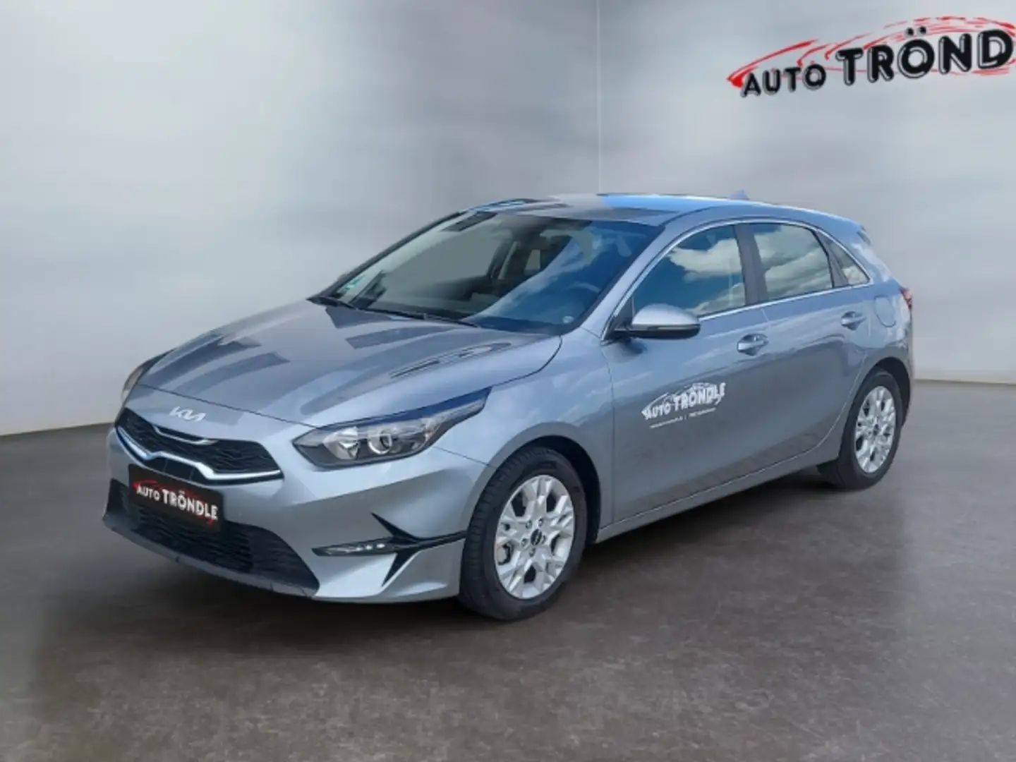 Kia Ceed / cee'd 1.0 T-GDI Ultimate +AHK +Navi +Kamera +SHZ Silber - 1