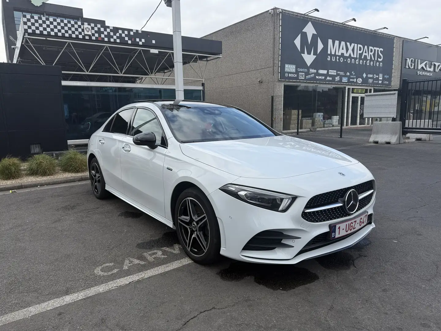 Mercedes-Benz A 250 A250e limousine Blanc - 2