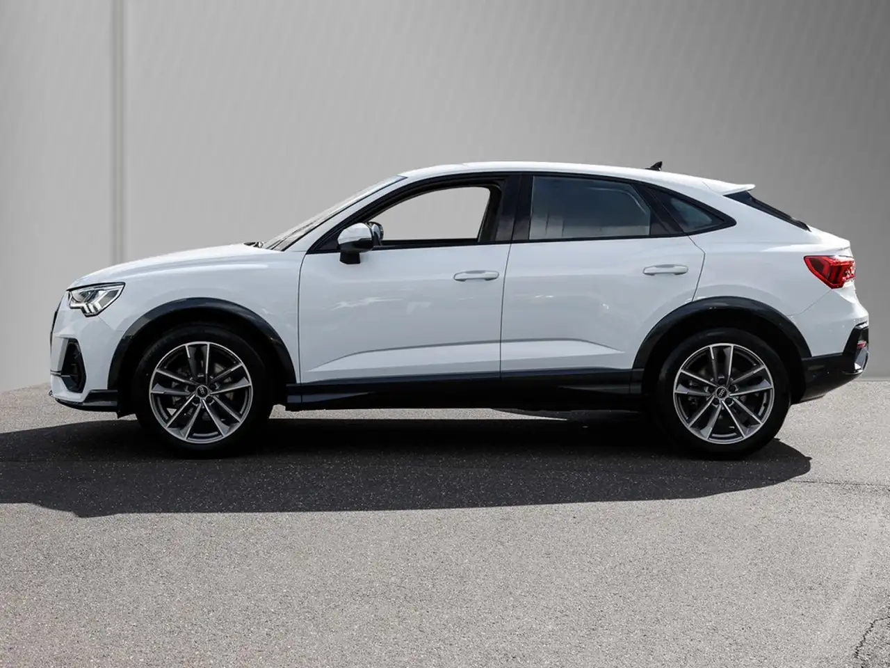 Audi Q3, фото 7