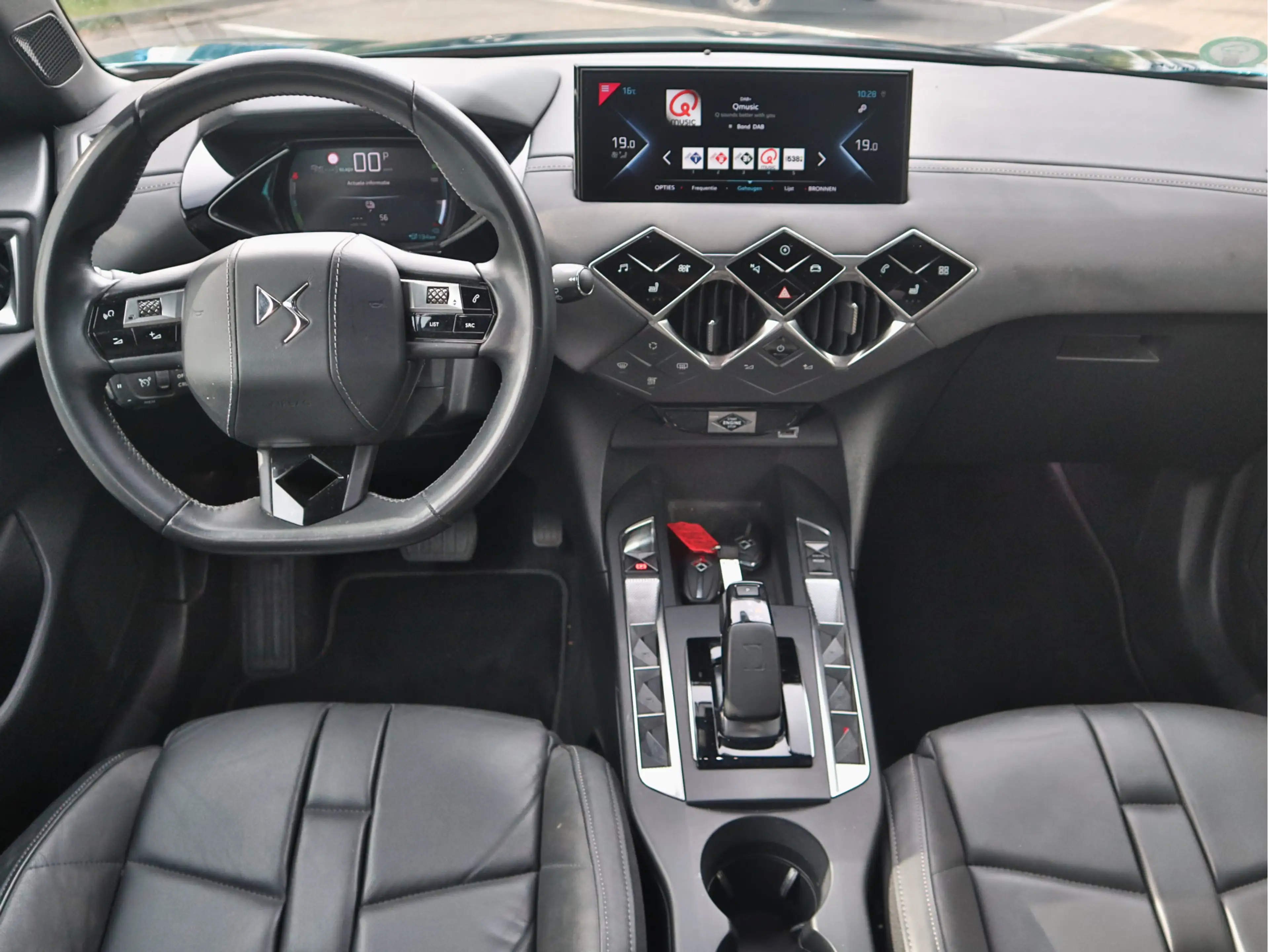 DS Automobiles DS 3 Crossback E-Tense Rivoli 50 kWh Camera | Leder | Stoelverwar — photo 5