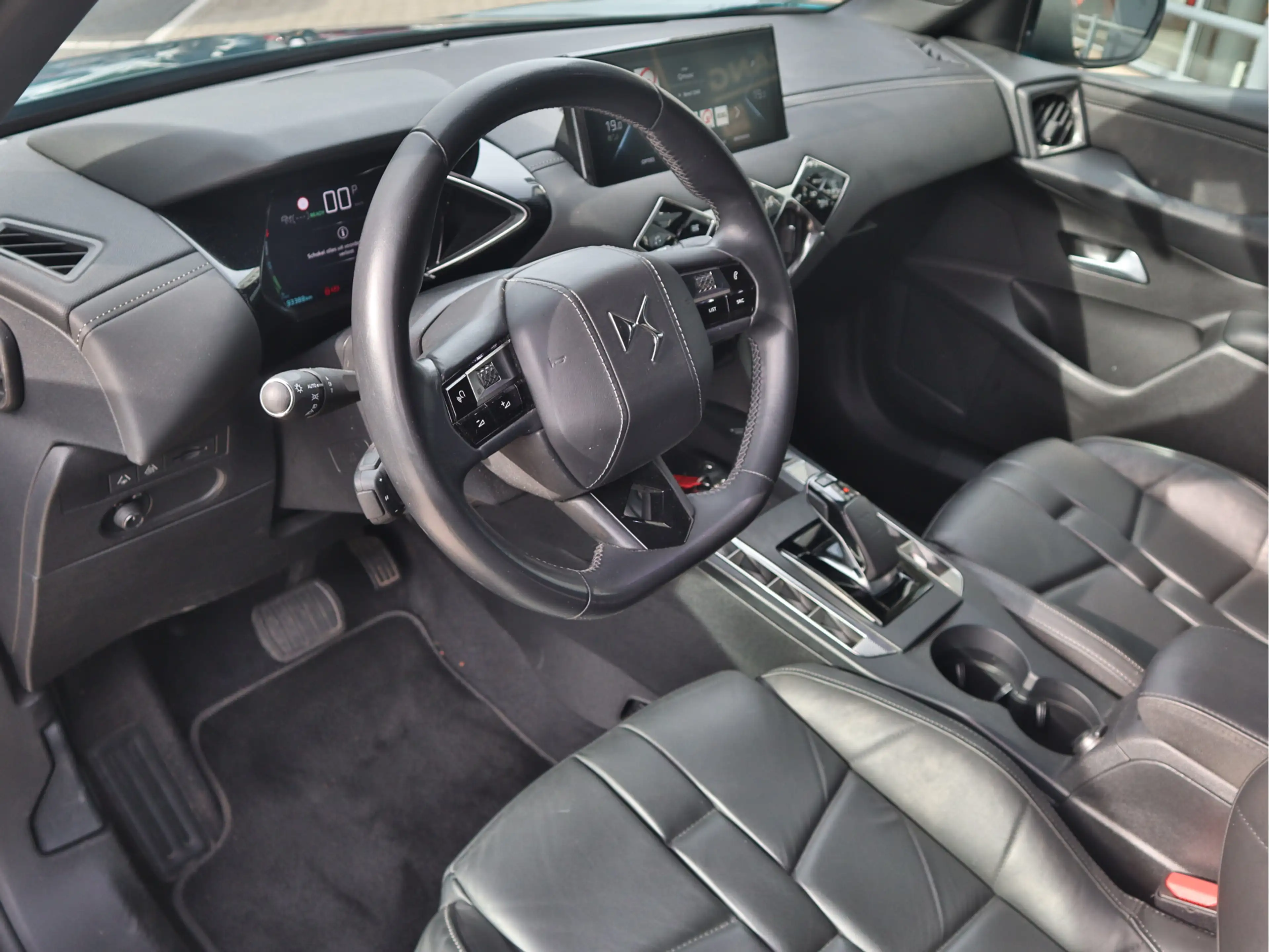 DS Automobiles DS 3 Crossback E-Tense Rivoli 50 kWh Camera | Leder | Stoelverwar — photo 2